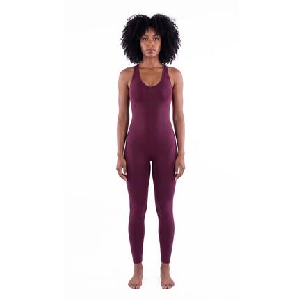 Lange jumpsuit voor dames, verkrijgbaar in diverse kleuren.