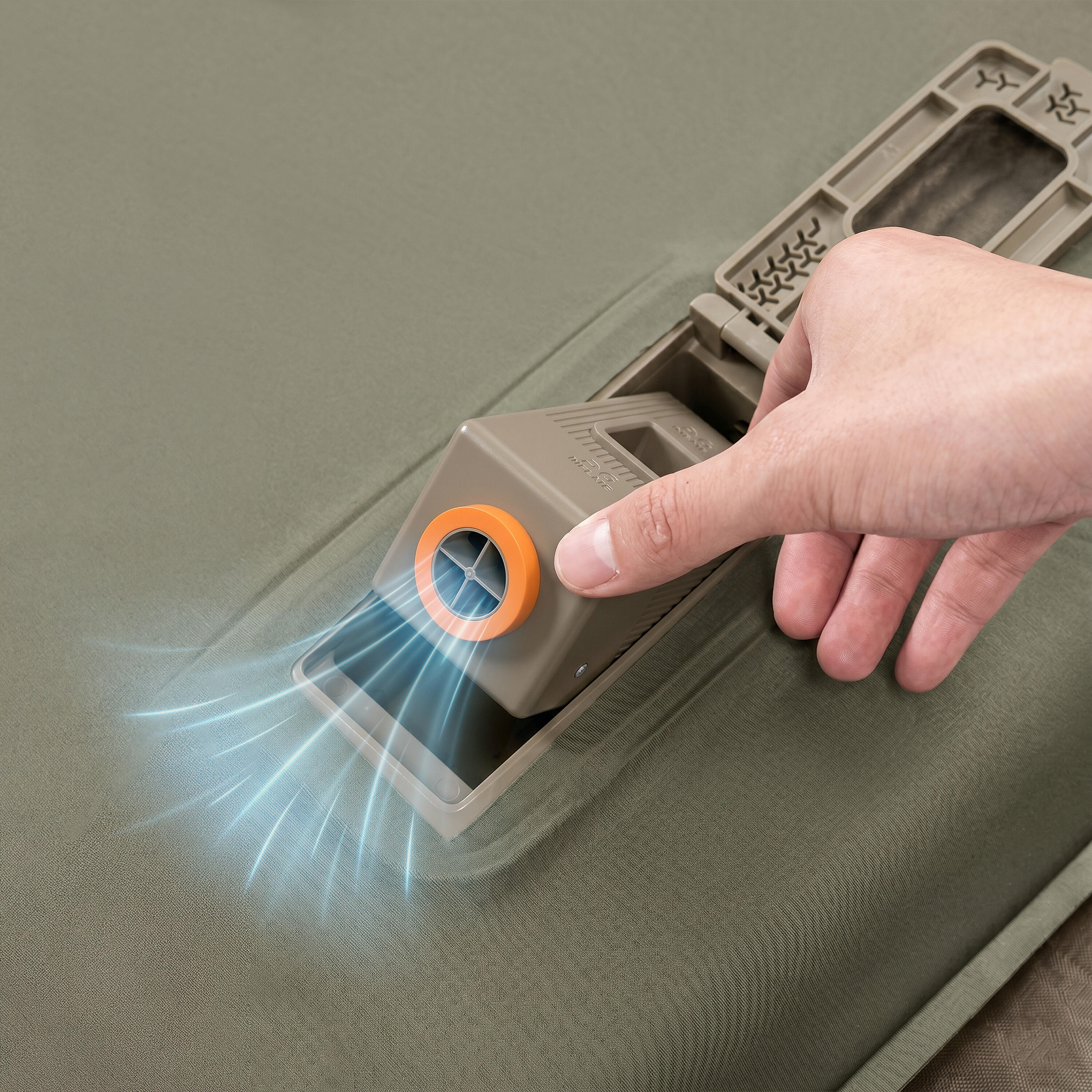 Zelfopblazende slaapmat met electropomp en memory foam voor camping 3/8