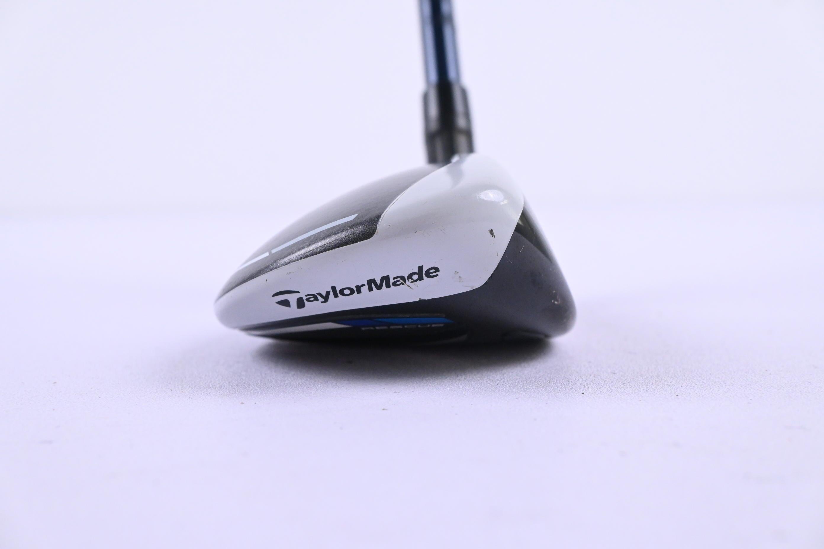 Taylormade SIM Max #4 Hybrid / 22 Degree / Regular Flex Fujikura