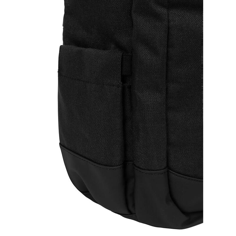 Rucsacul urban Pitbull Hornet 21