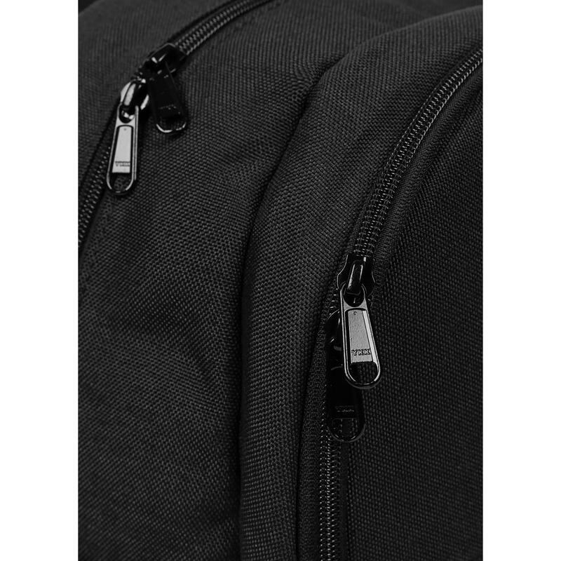 Rucsacul urban Pitbull Hornet 21