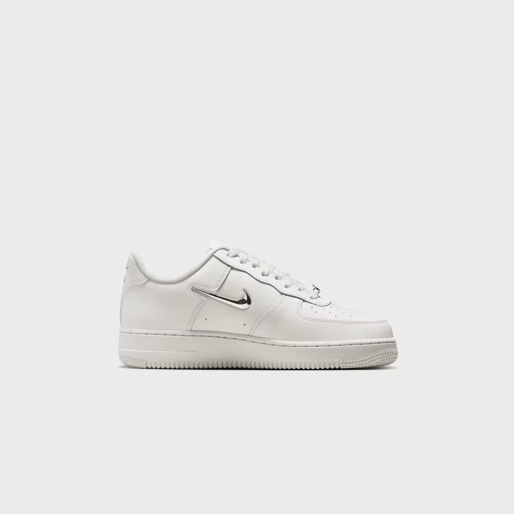 Chaussures Nike Wmns Air Force 1 '07 Iu7558 030 2/7