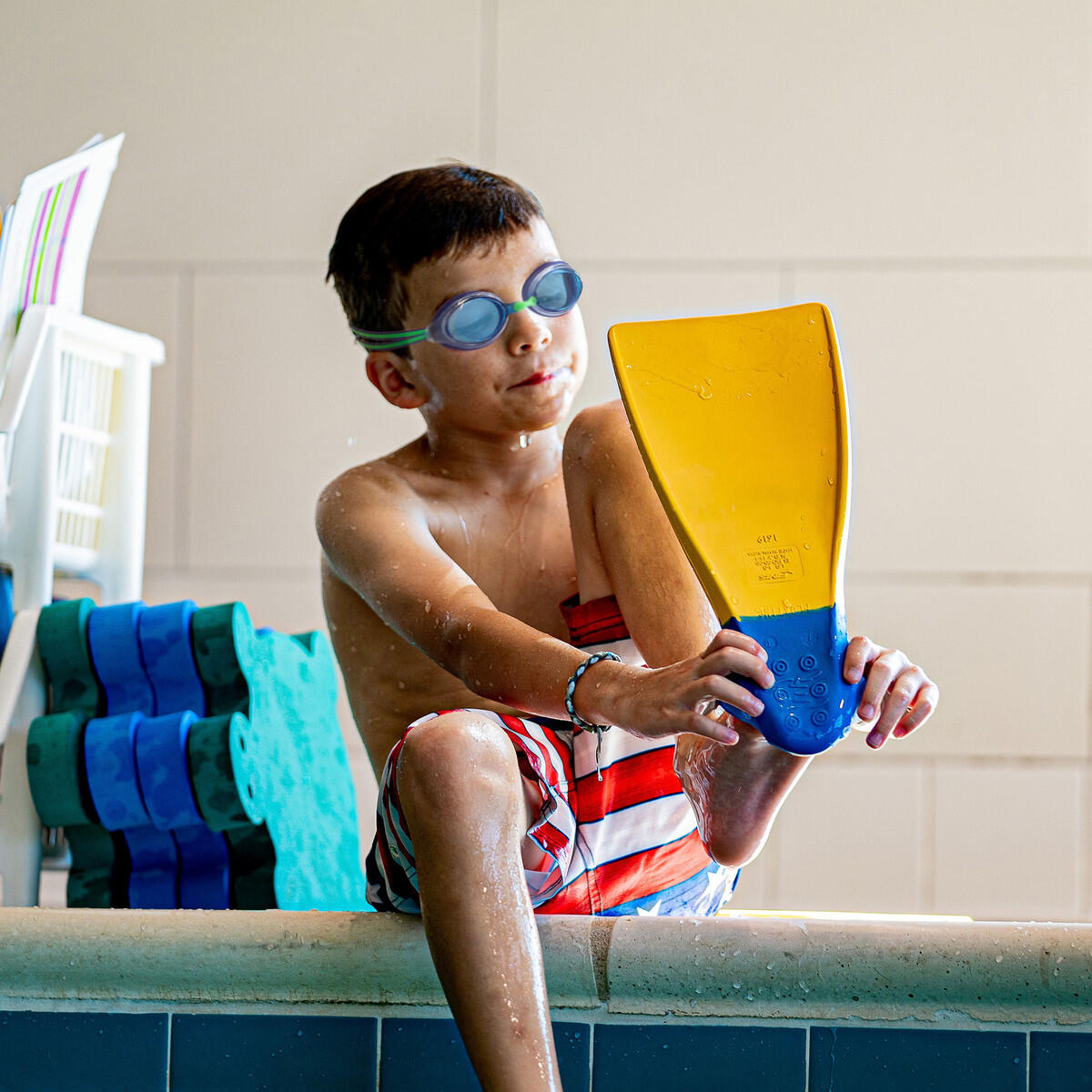 FINIS Ripple Kinderschwimmbrille 2/5