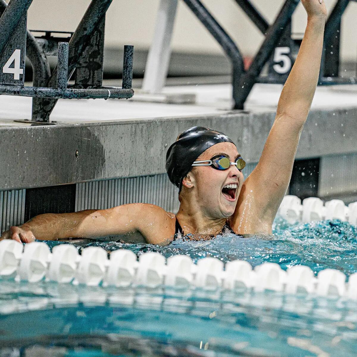 FINIS TIDE GOGGLES – VERSENY ÚSZÓSZEMÜVEG 3/4