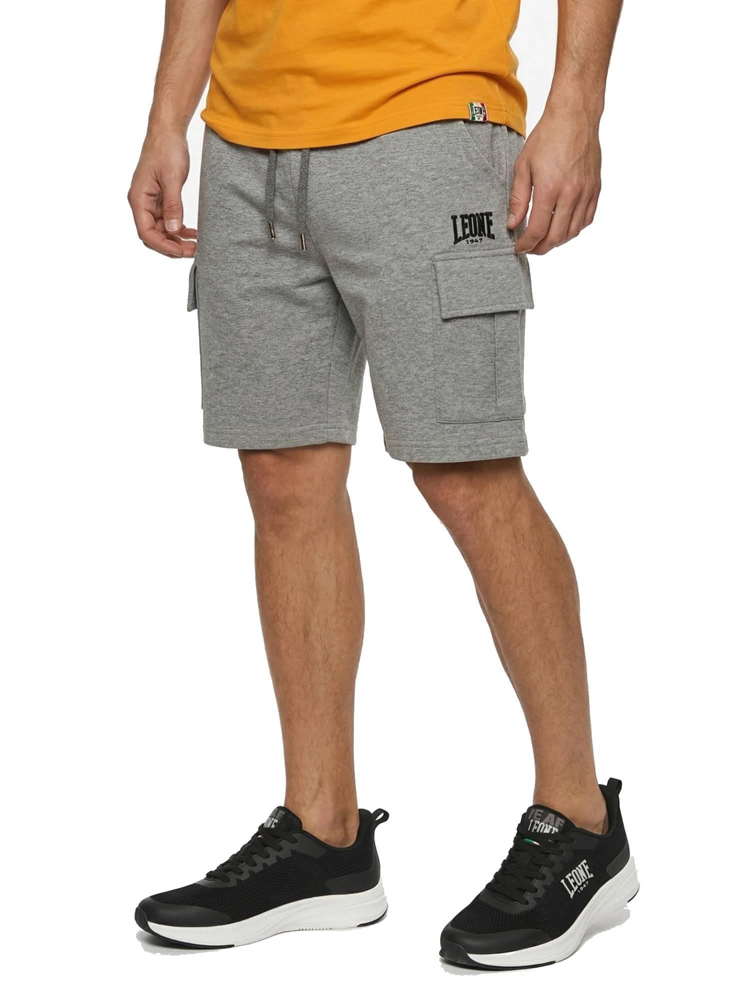 Bermudas cargo para hombre con logotipo pequeño 2/5