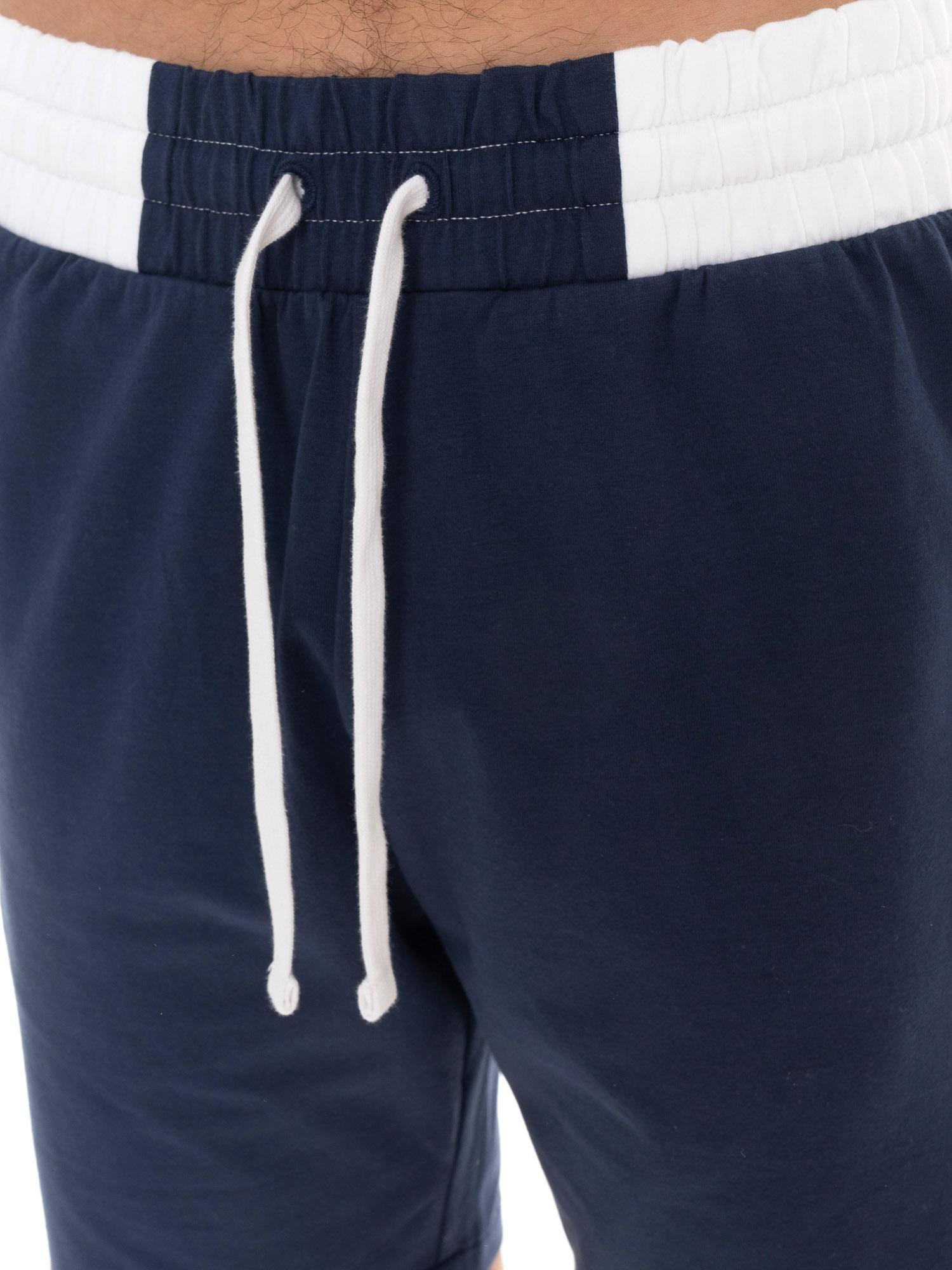 Conjunto masculino de camiseta esportiva e bermuda 3/5