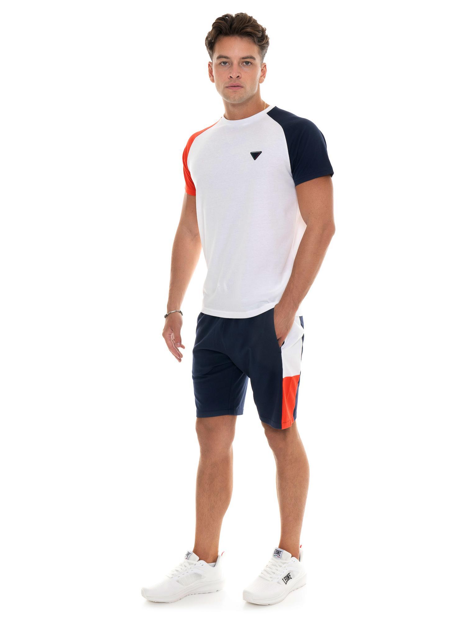 Conjunto masculino de camiseta esportiva e bermuda 2/5