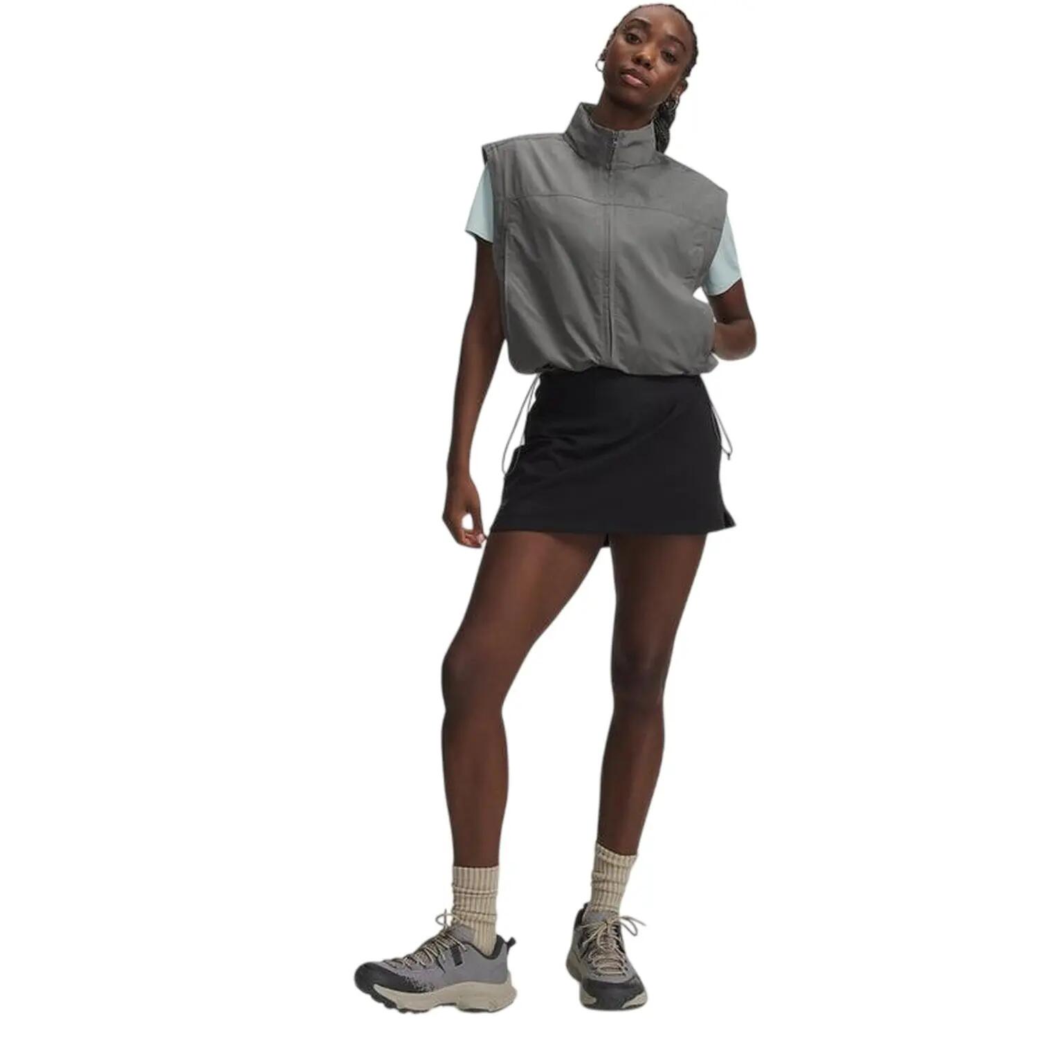 UNDER ARMOUR picture