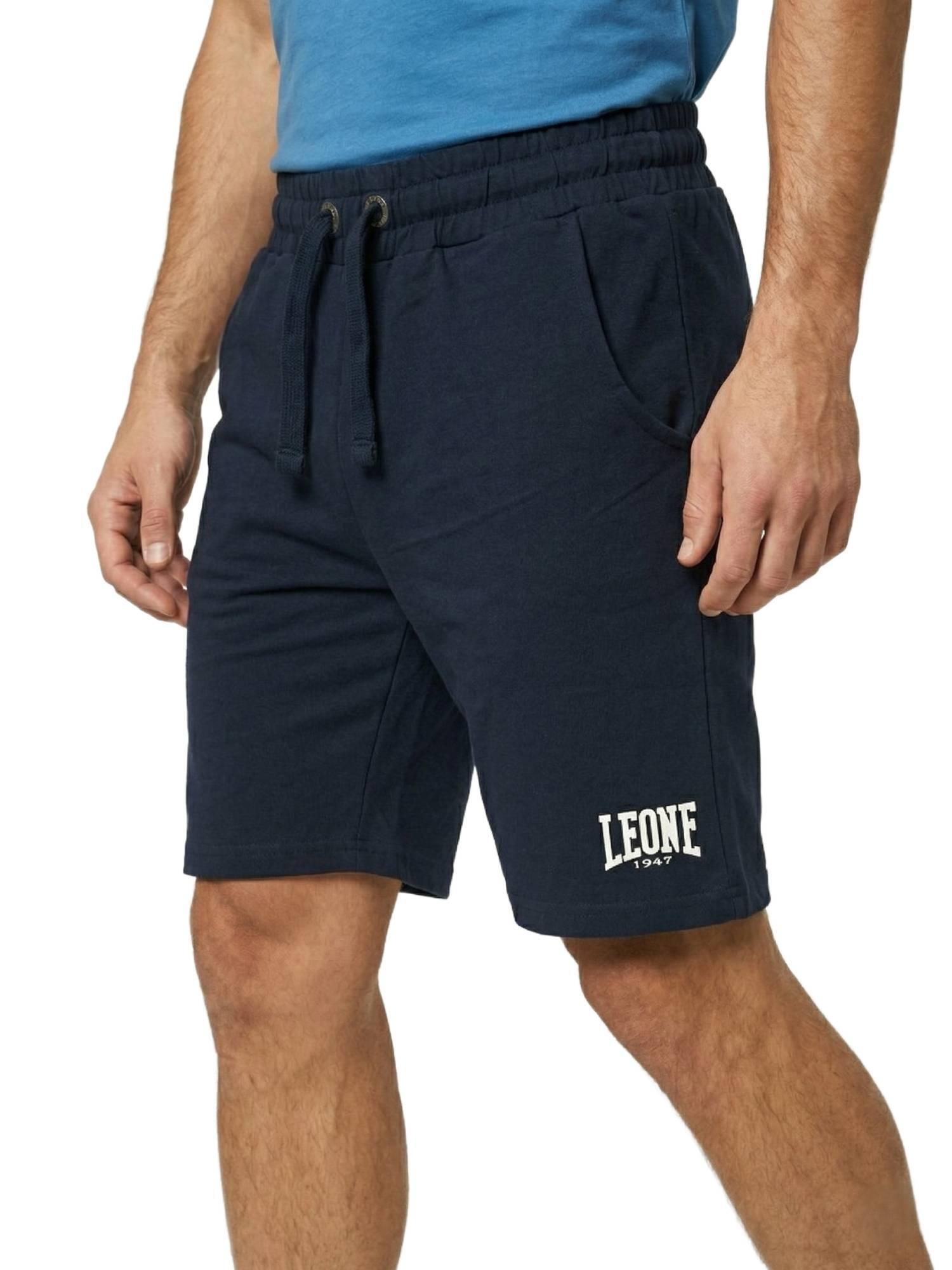 Conjunto básico de camiseta y bermudas para hombre. 3/5