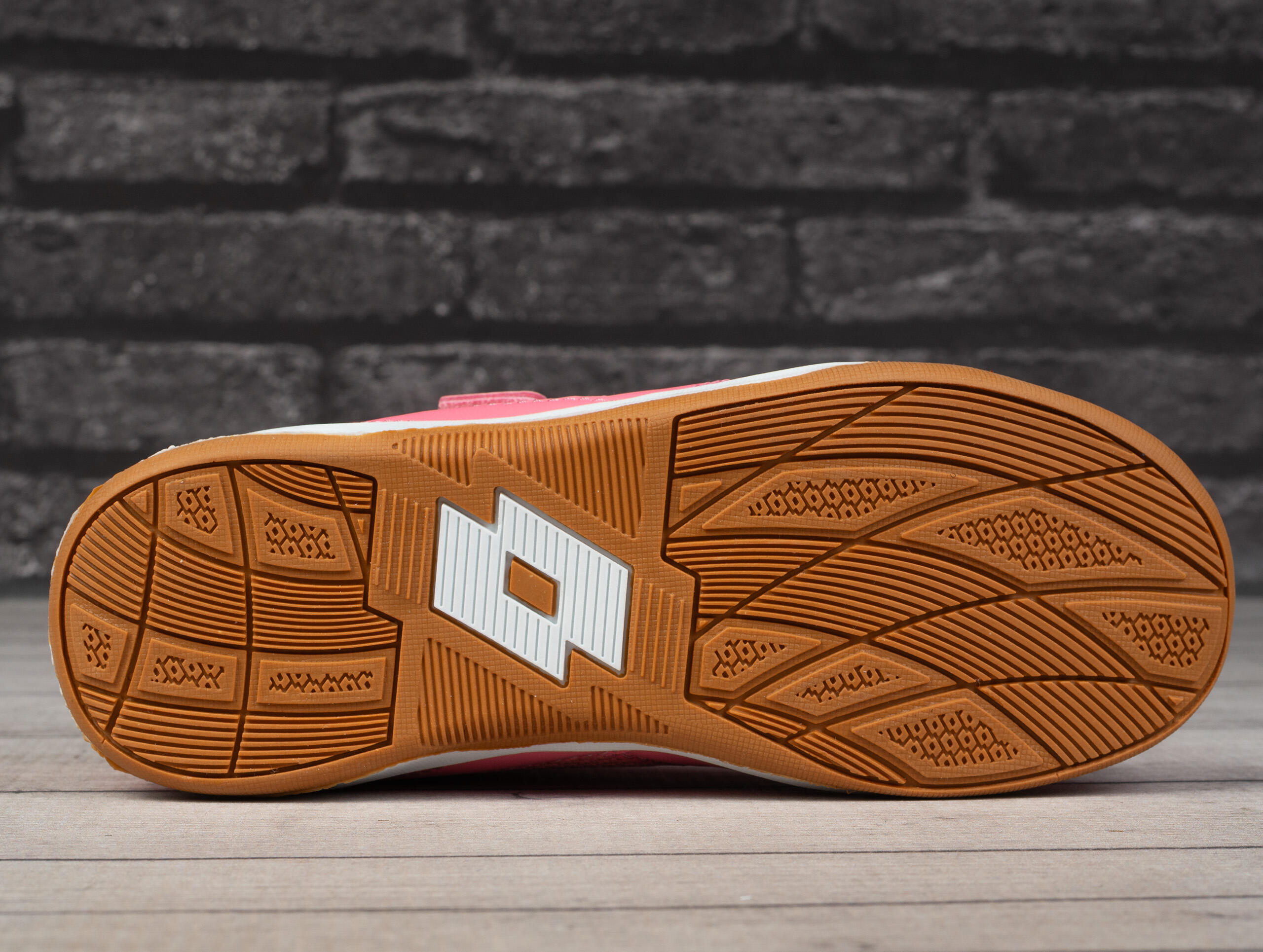 Buty dziecięce sportowe halowe Lotto WHIZZER K 5/6