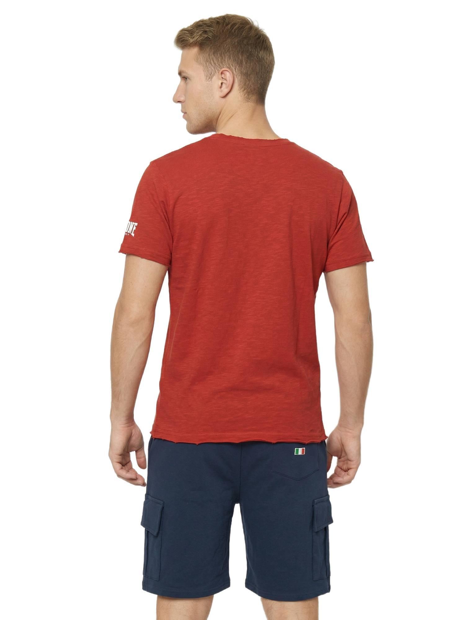 Camiseta masculina de manga curta em tecido texturizado com logo pequeno. 4/5