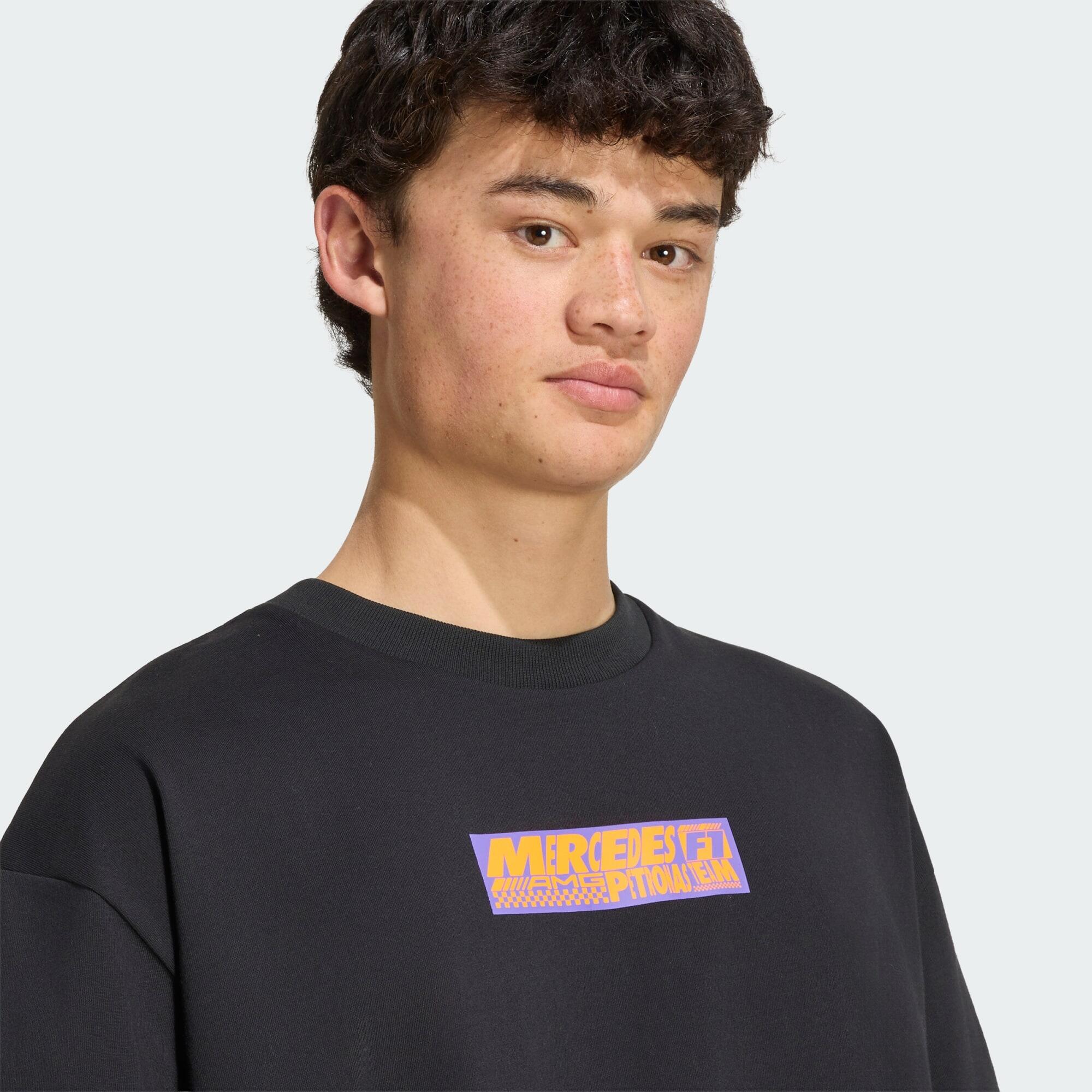 MERCEDES - AMG PETRONAS FORMULA 1 TEAM LIGHTS ON T-SHIRT 4/5