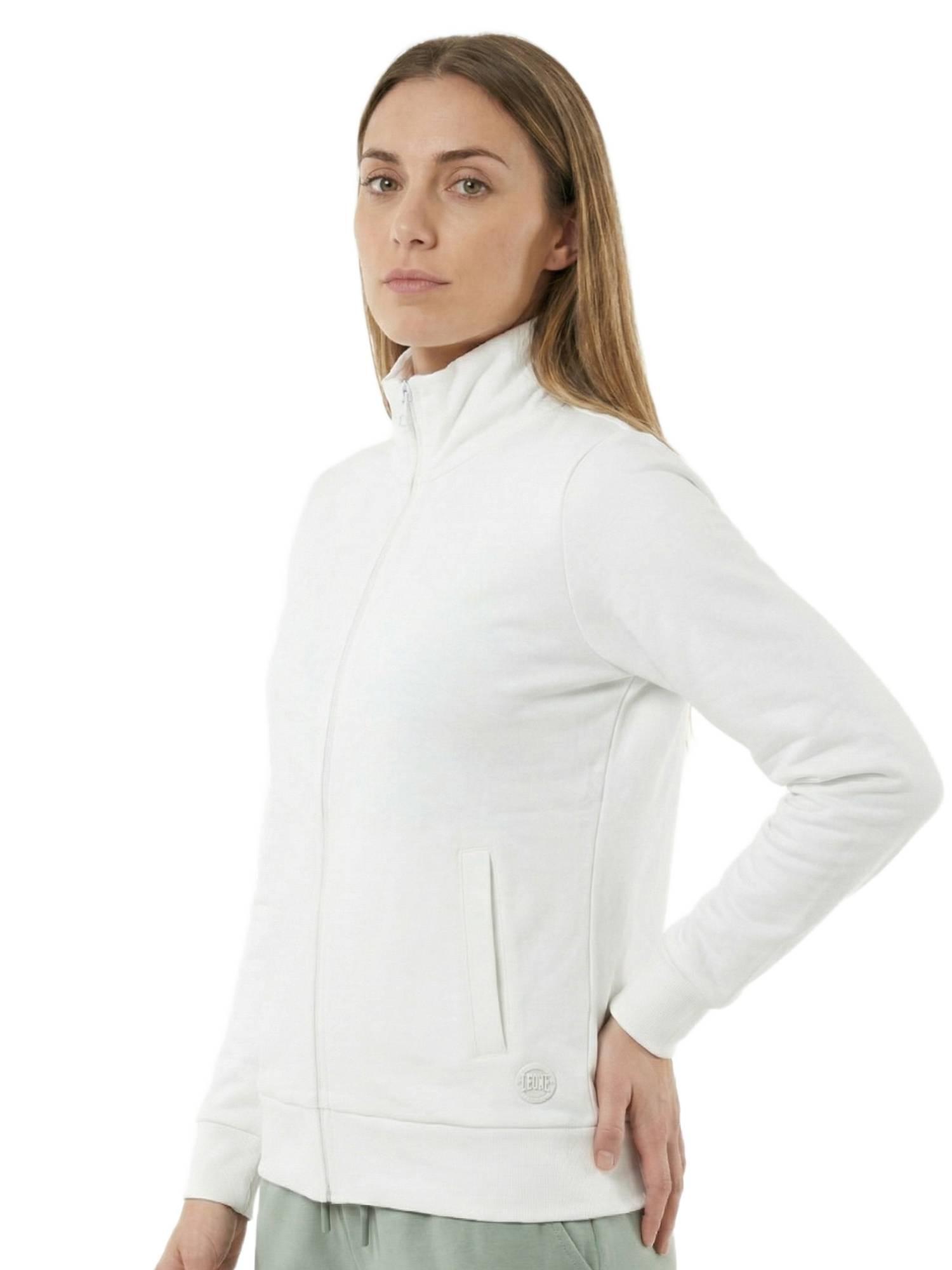 Nunca sin mujeres de cuello alto 2/5