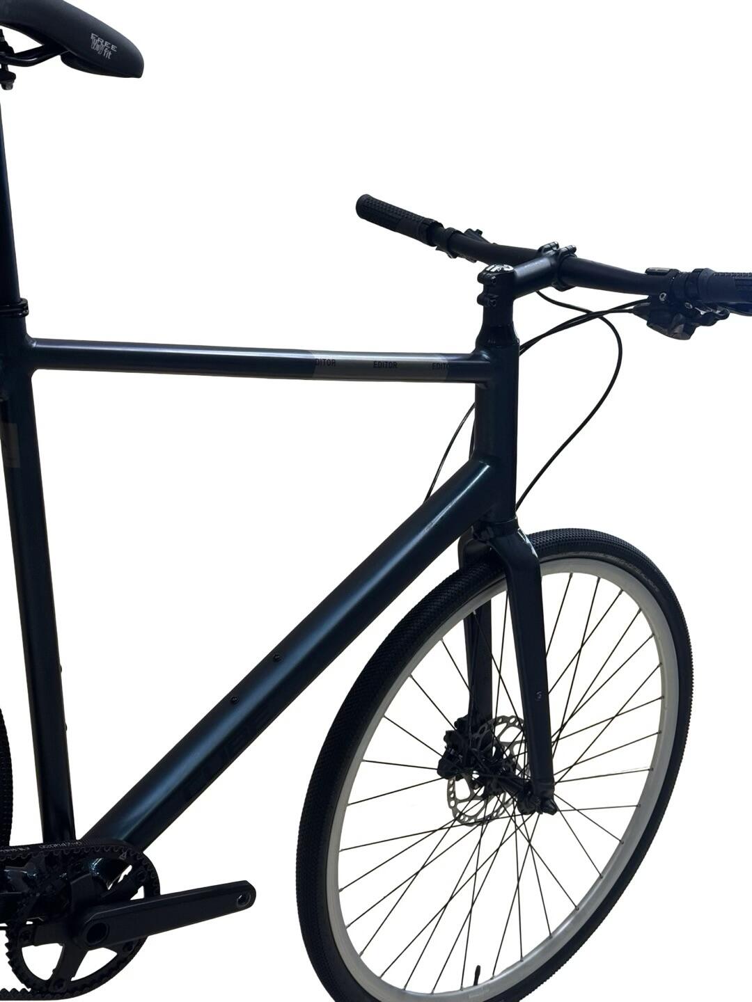 Segunda vida - Bicicleta de trekking Cube Editor Alfine - Como novo 9/10