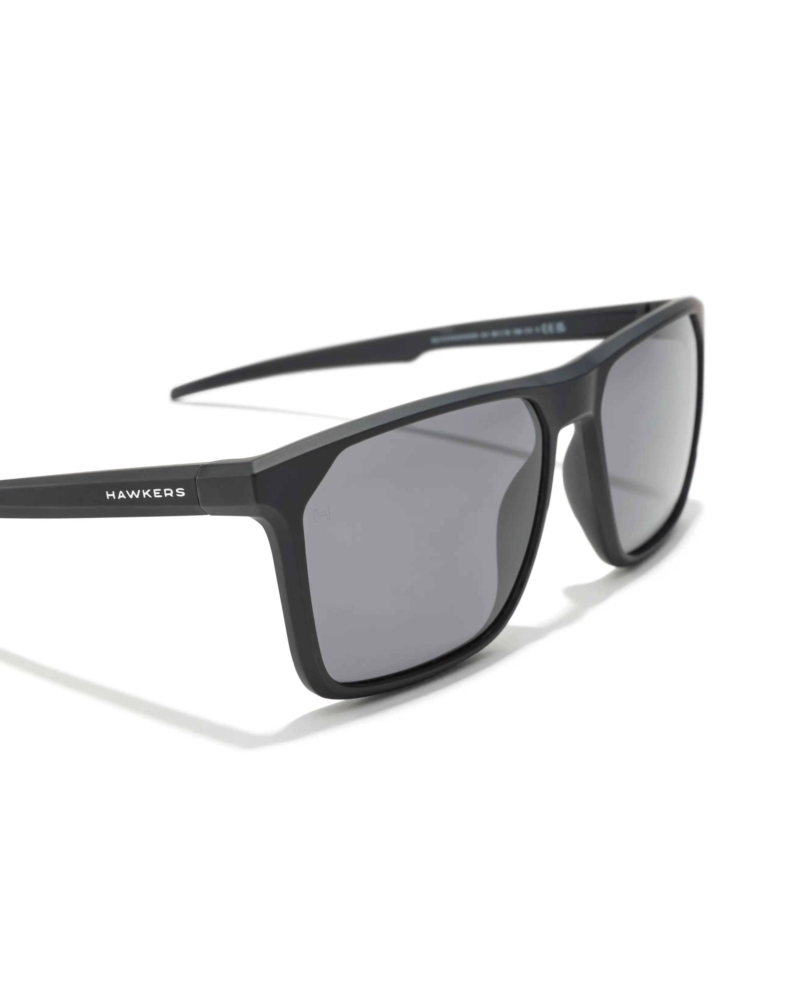HAWKERS - Zonnebrillen voor heren en dames HORIZON POLARIZED BLACK DARK 5/9