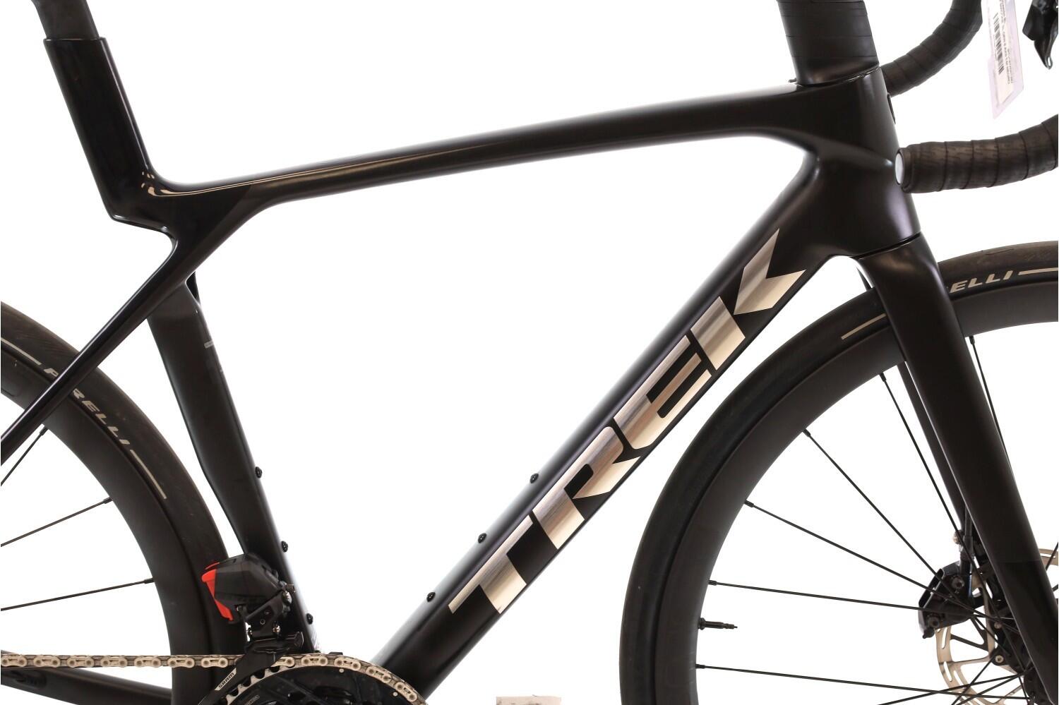 Vélo de route reconditionné ·  Madone SL 6 AXS 12V · Très bon état 2/8
