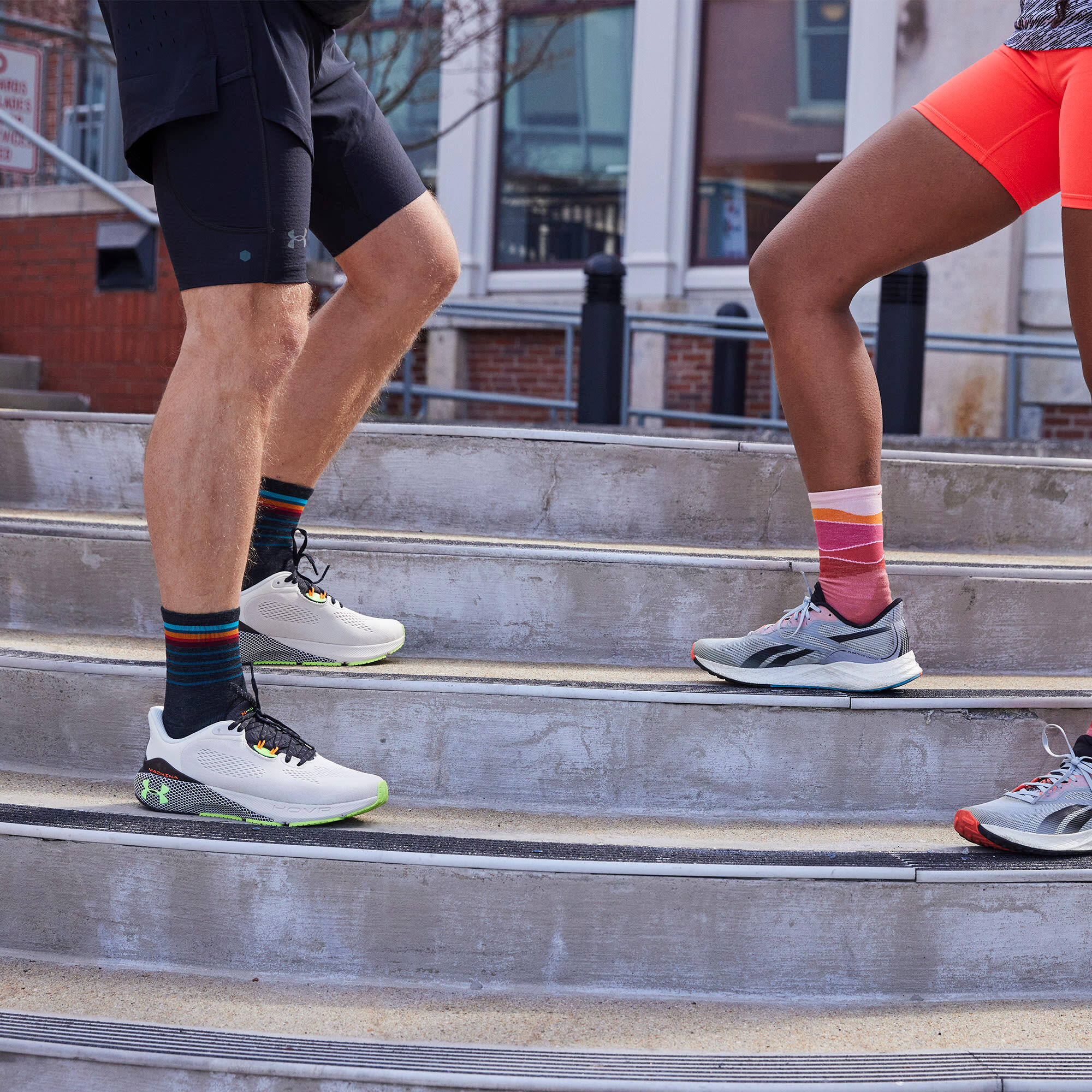Darn Tough Chaussettes Homme Mi-Mollet Running Ultra Légères Anti-Ampoules 5/6