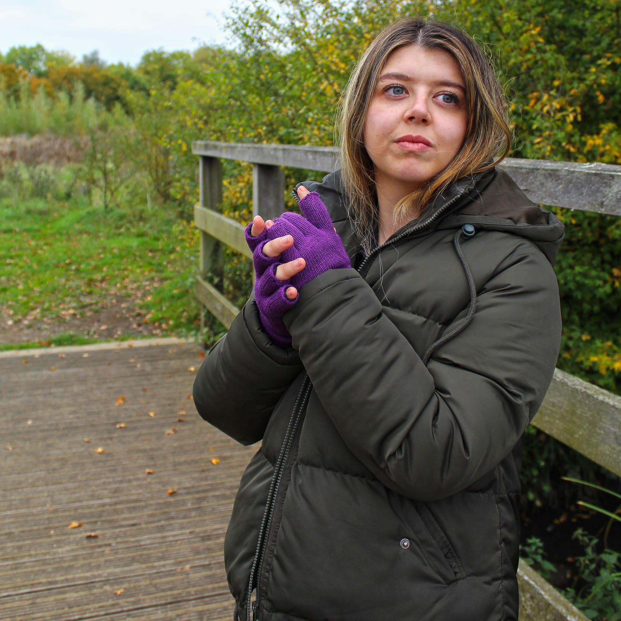 Ladies Thermal 3M Thinsulate Lined Fingerless Gloves for Winter 4/5