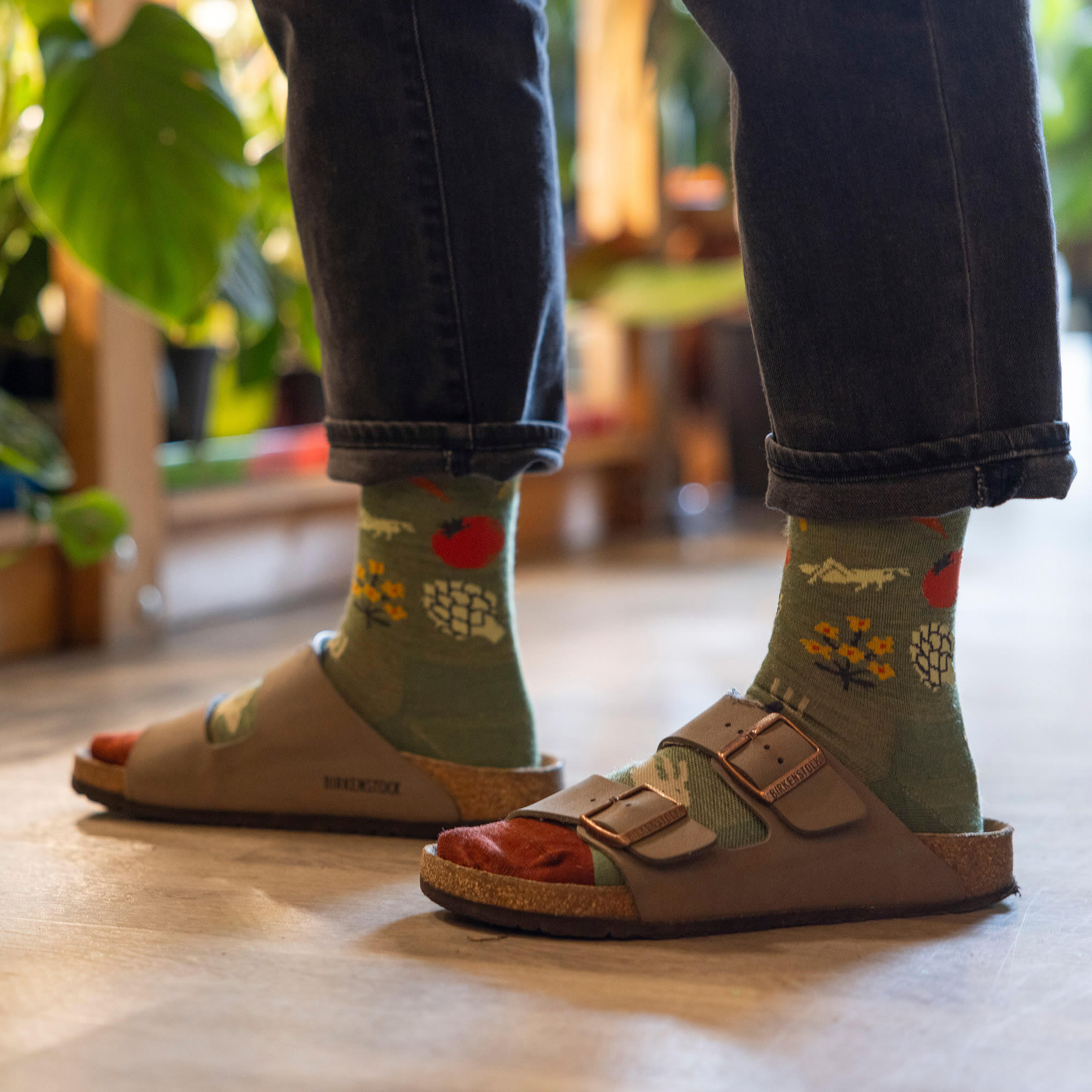 Darn Tough - Damen Socken Merinowoll Crewsocken mit Gemüse-Muster 3/6