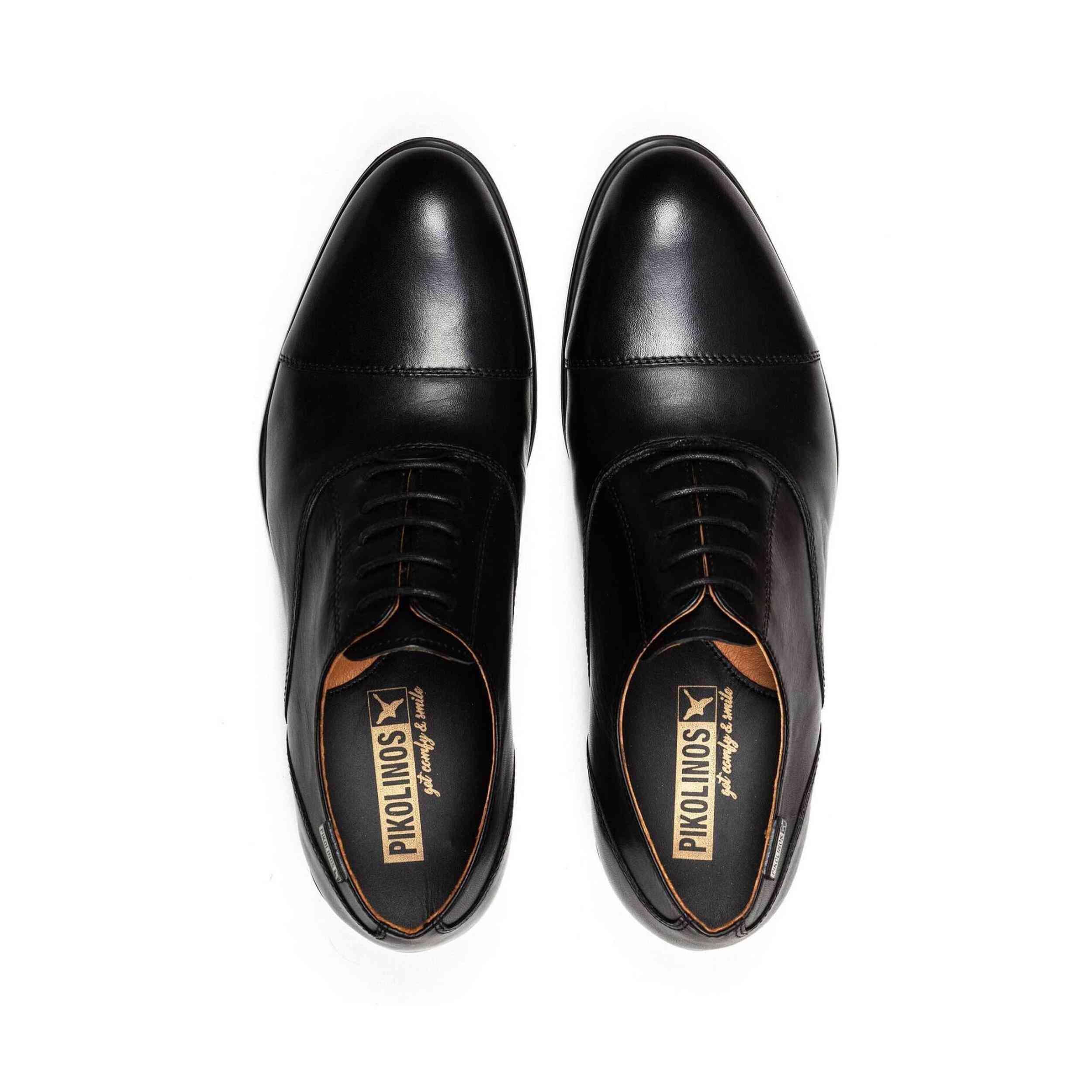 Sapatos de renda Pikolinos modelo M7J-4184-000 para homem 3/4