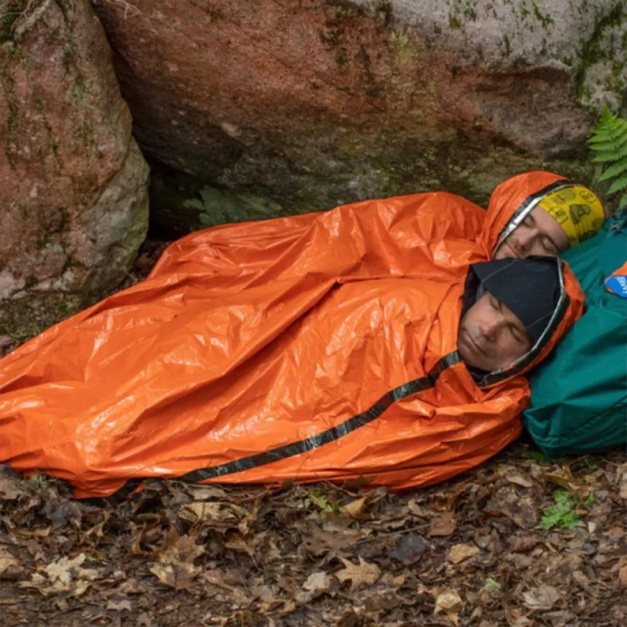 Emergency Bivvy XL - Lightweight Heat Reflective Shelter with Whistle 4/5