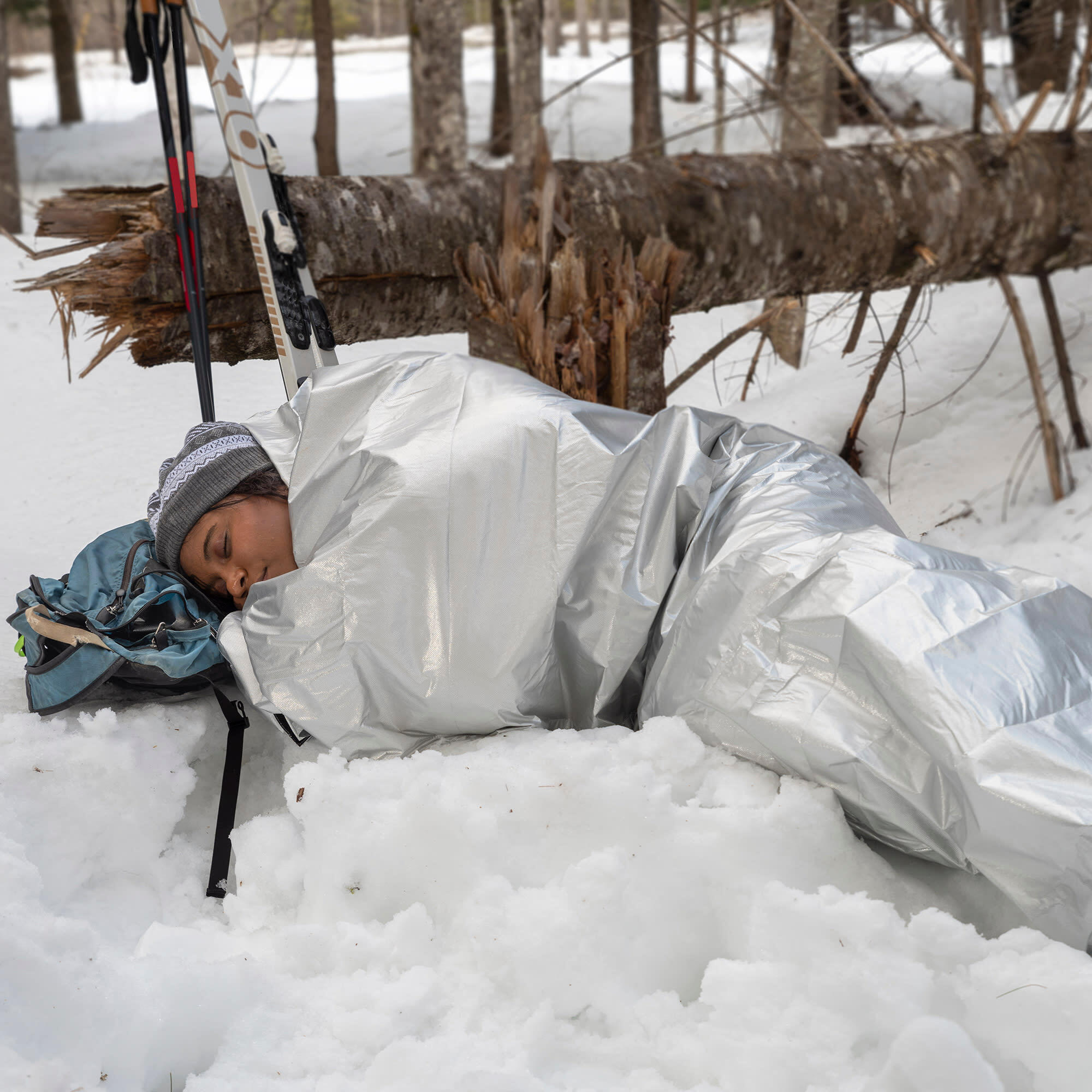 SOL Thermal-Biwaksack mit Pfeife - Notfall-Schlafsack & Survival-Schutz 5/5