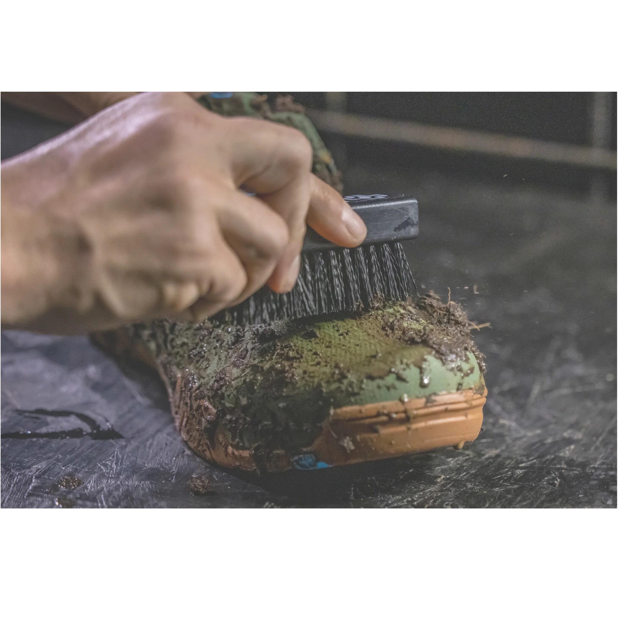 Muc-Off Premium Shoe Brush 4/4