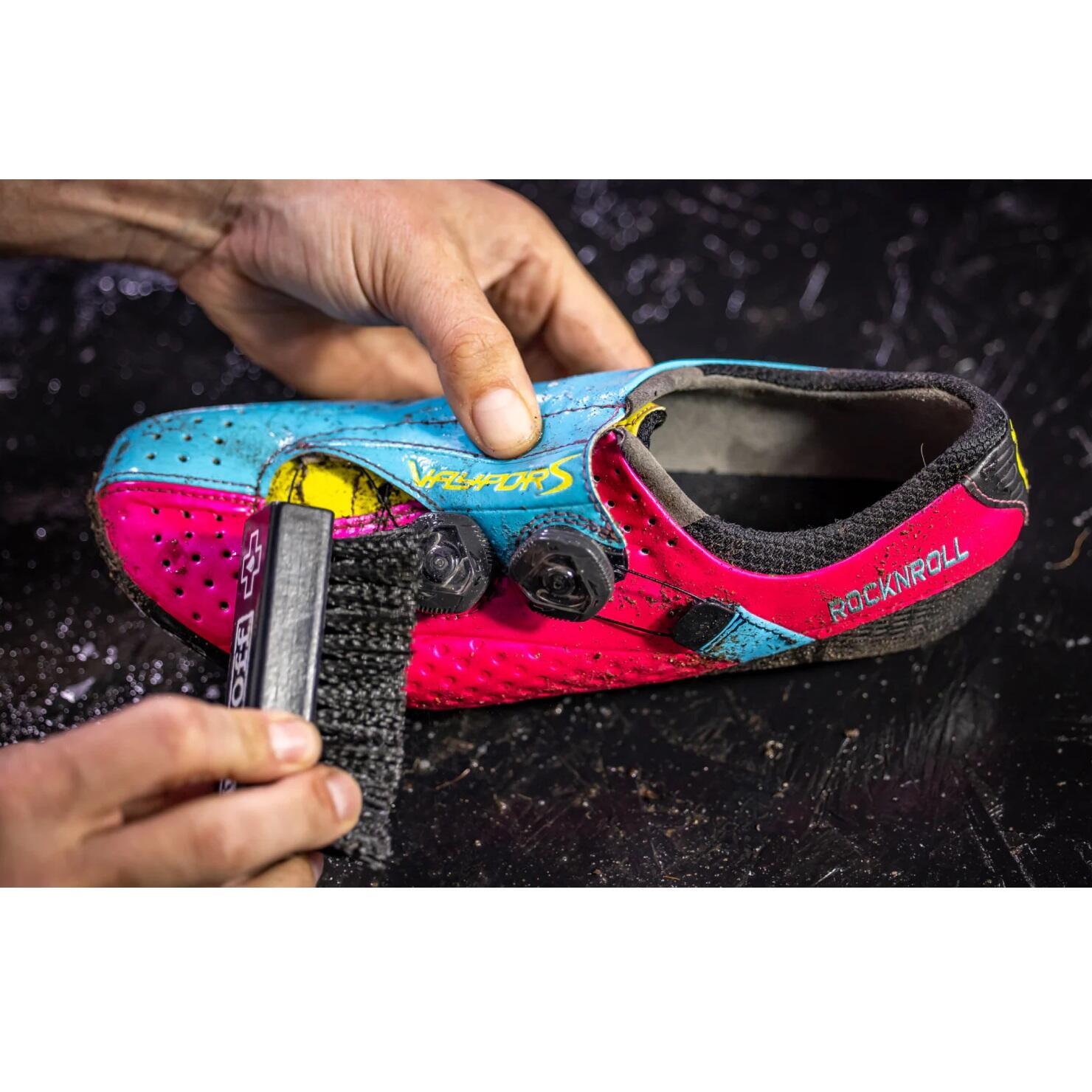 Muc-Off Premium Shoe Brush 3/4