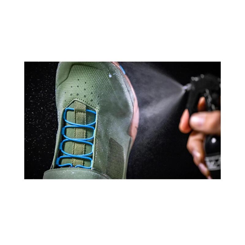 Spray protectie incaltaminte Premium Footwear Shield - 250ml