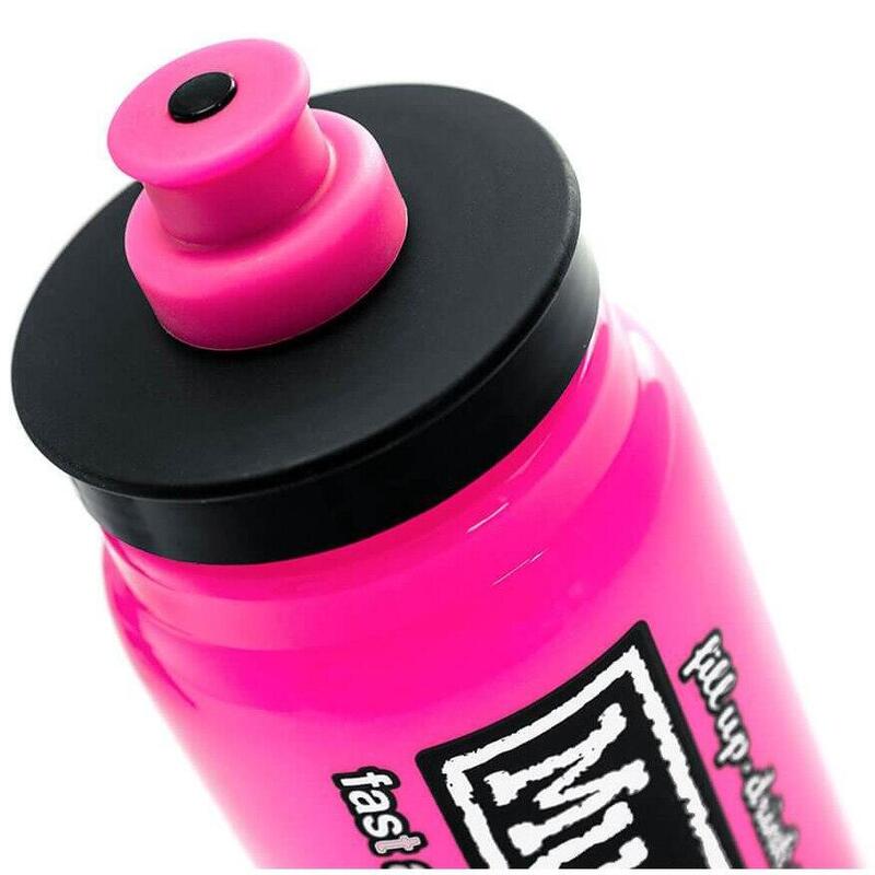 Bidon Muc-Off X Elite Fly 550 ml Roz, cu capac ergonomic.