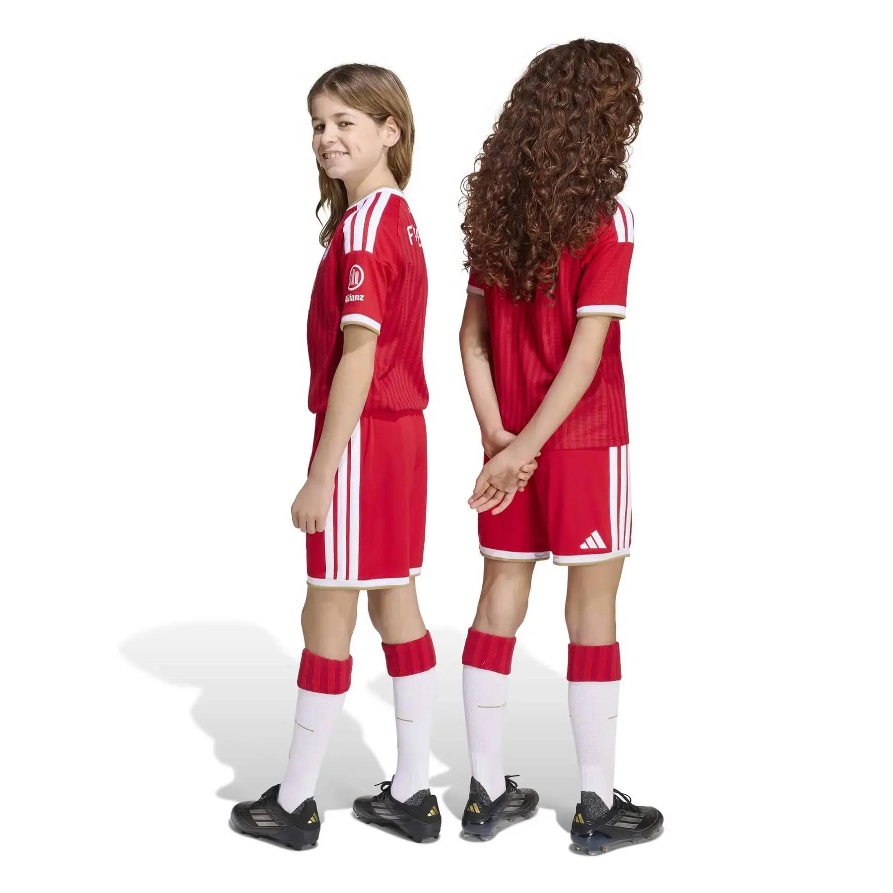 Short Home FC Bayern München* 26/27 per bambini e bambine 7/12