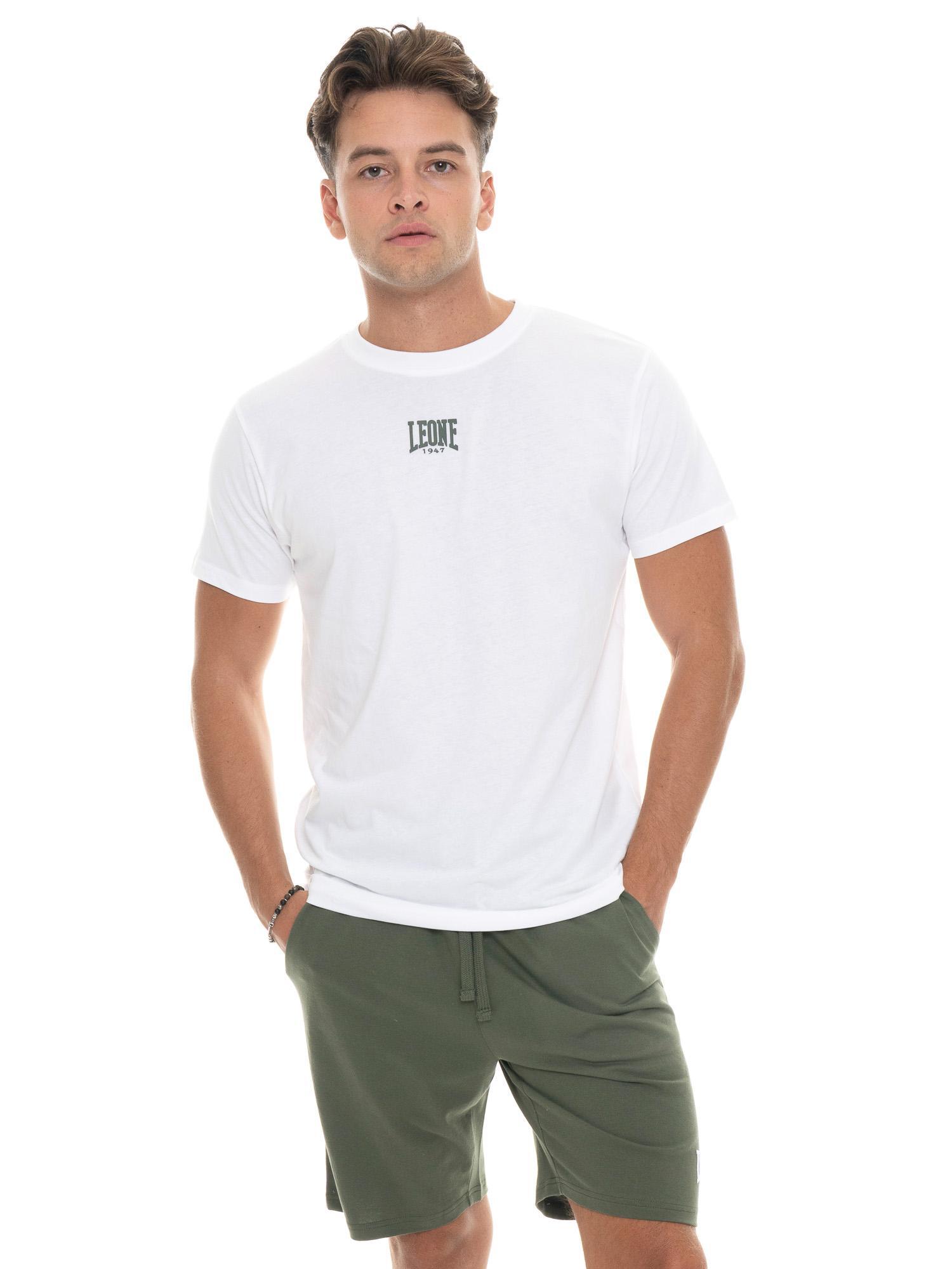 Conjunto básico de camiseta y bermudas para hombre. 5/5