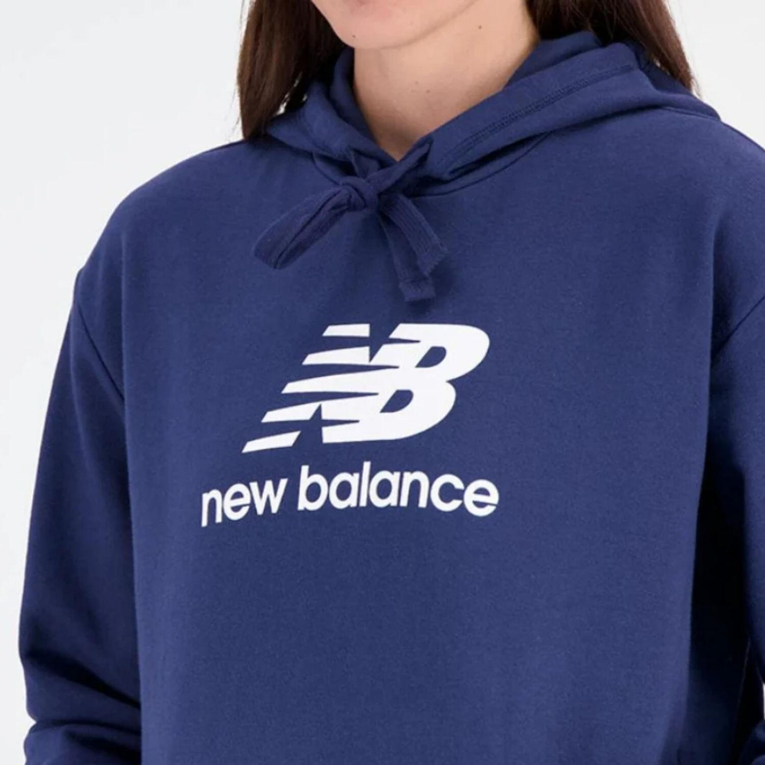Bluza sportowa damska New Balance Essentials Stacked Logo 4/4