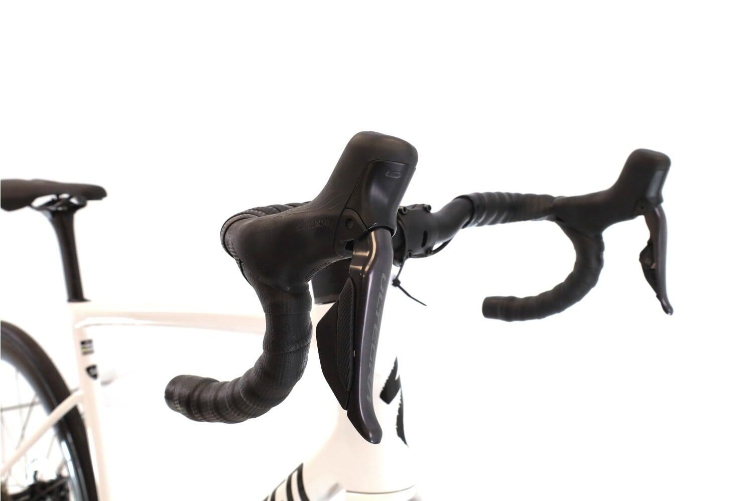 Vélo de route reconditionné ·  Tarmac Di2 12V · Très bon état 6/8