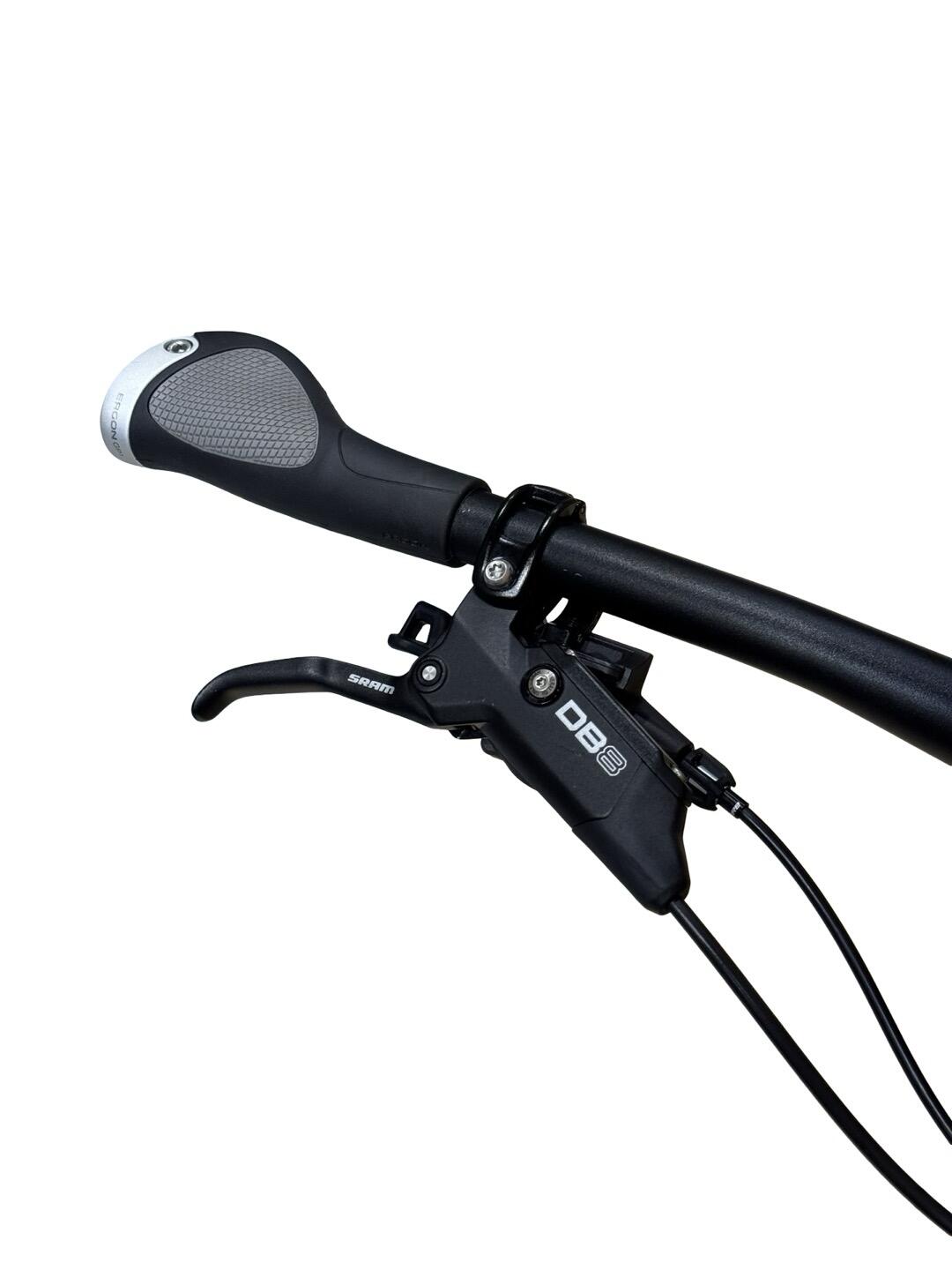 Segunda vida - Bicicletas E-montanha Focus Thron² 6.8 Shimano XT - Como novo 4/14