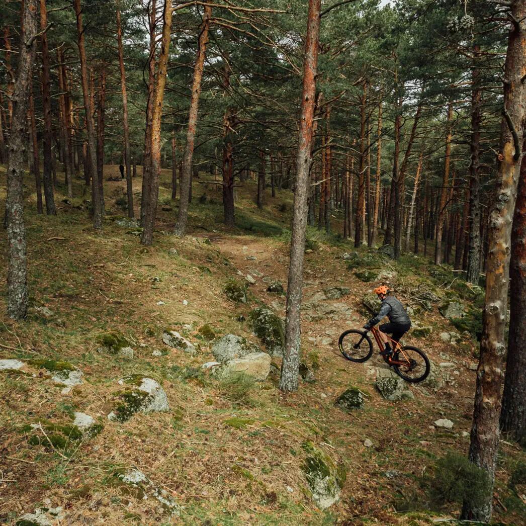 Urrun 30 - bicicleta electrica MTB - albastru galben 3/5