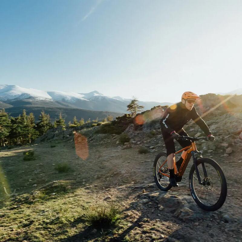 Urrun 30 - bicicleta electrica MTB - albastru galben