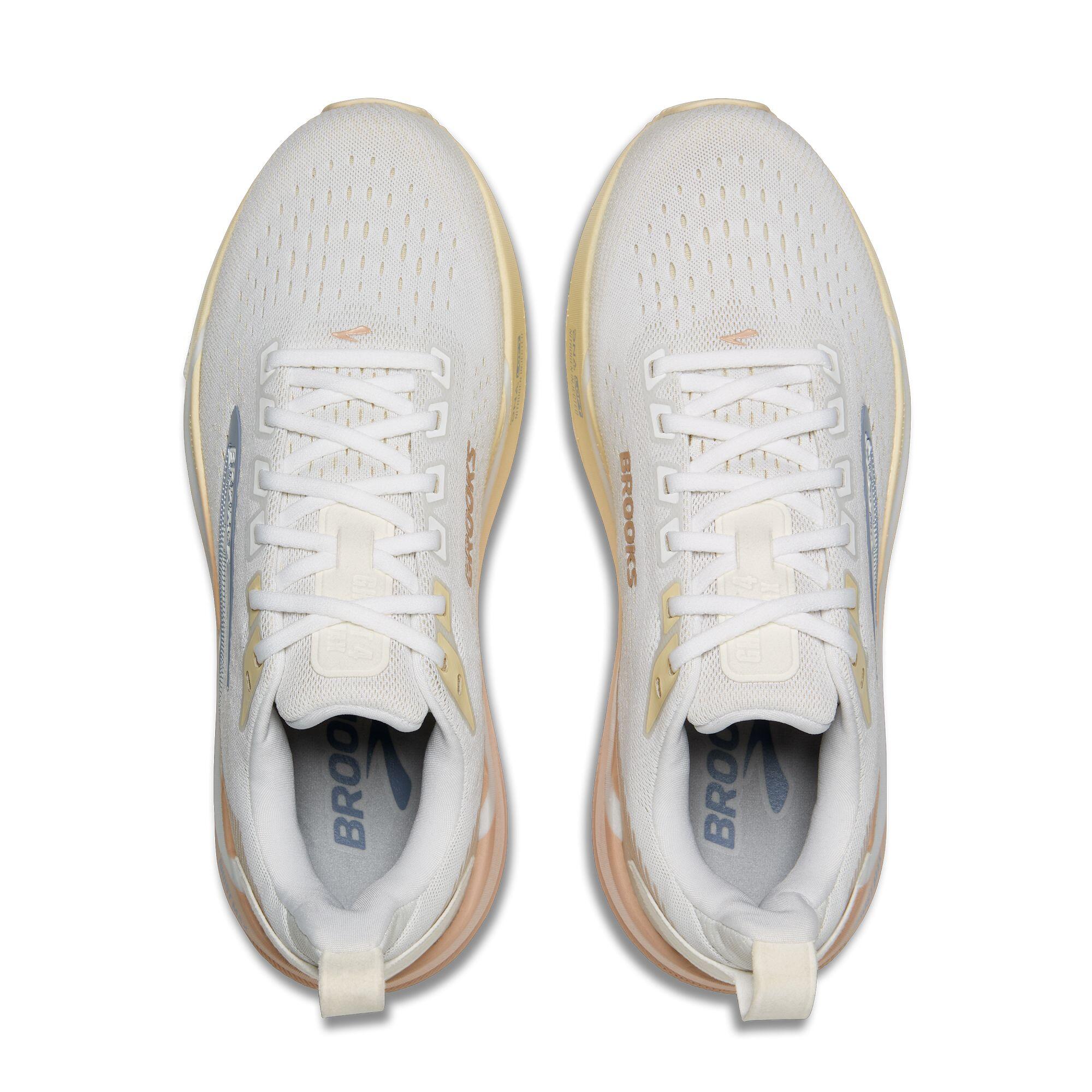 Chaussure de running Femme Ghost Max 4 blanc rose beige 4/5