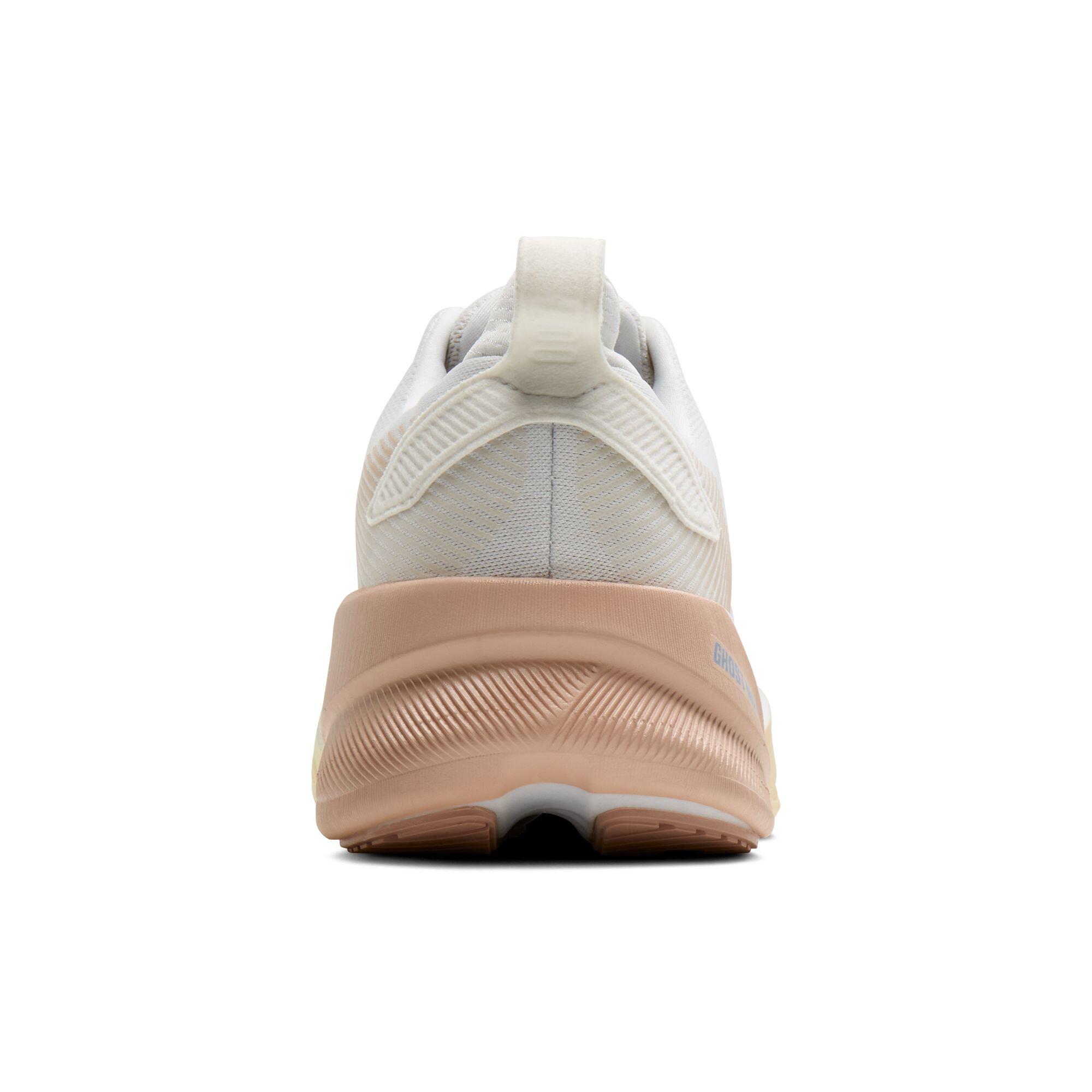 Chaussure de running Femme Ghost Max 4 blanc rose beige 3/5