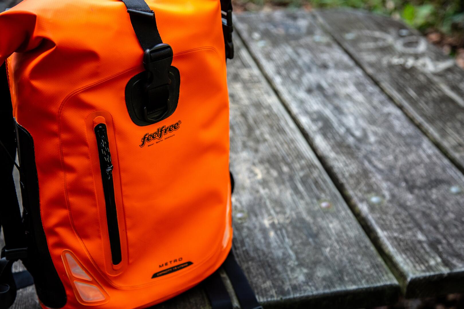 Mochila impermeável Métro 15L 7/11