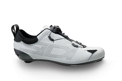 Weiße TRI-SIXTY Schuhe