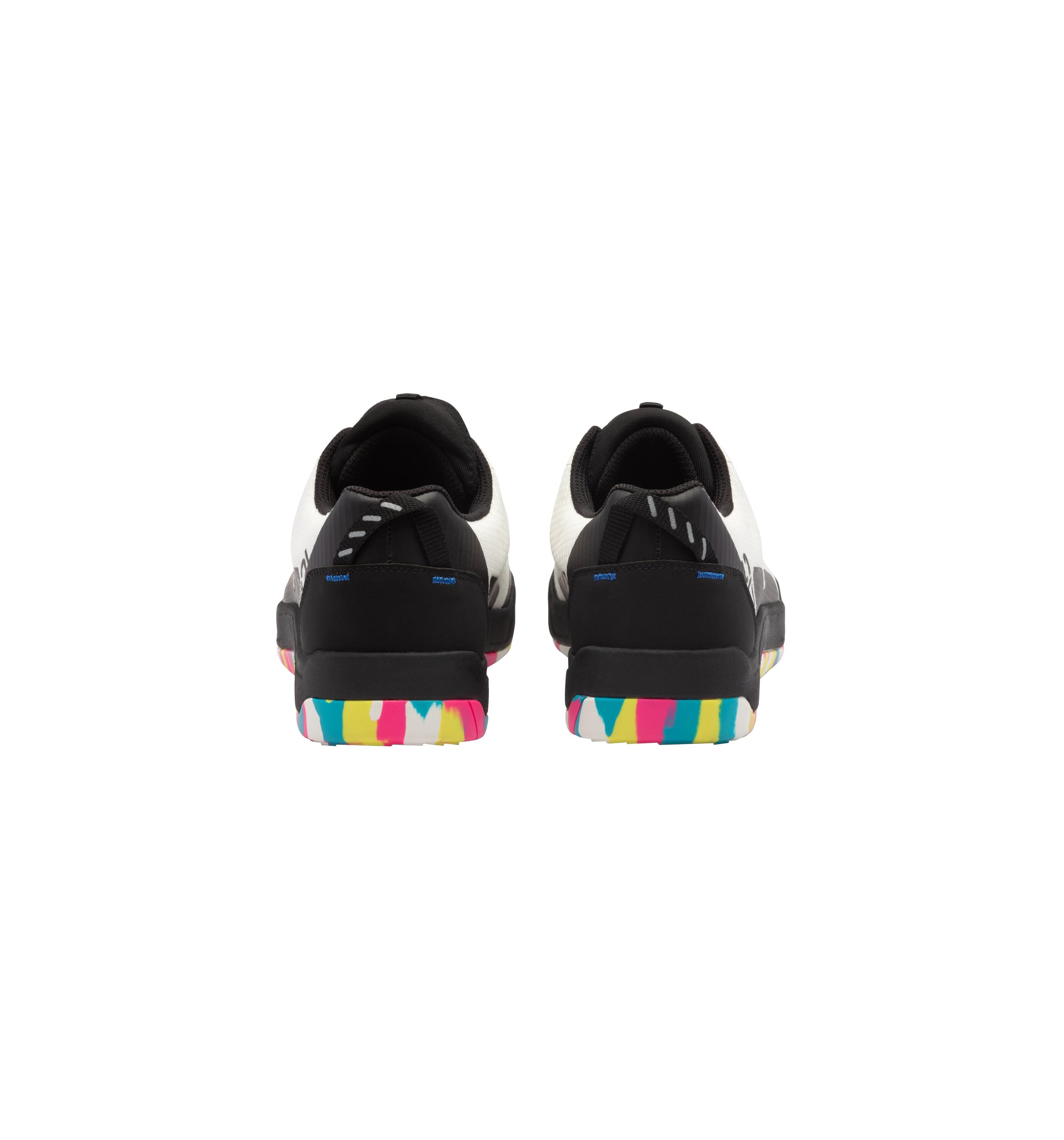 MOTUS schoenen, ijswit/zwart 3/6