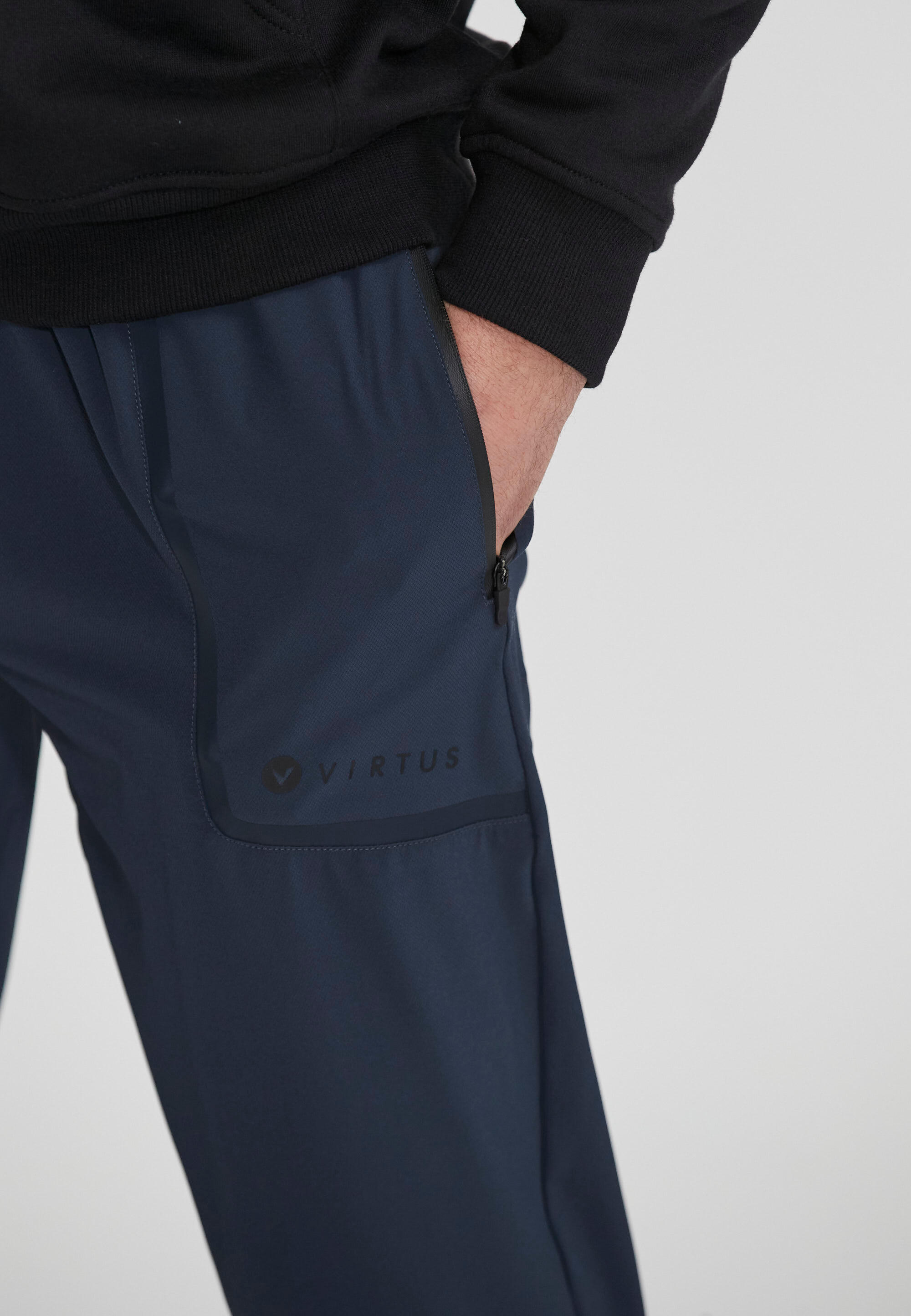 Pantalón de chándal Virtus Kodos 7/15