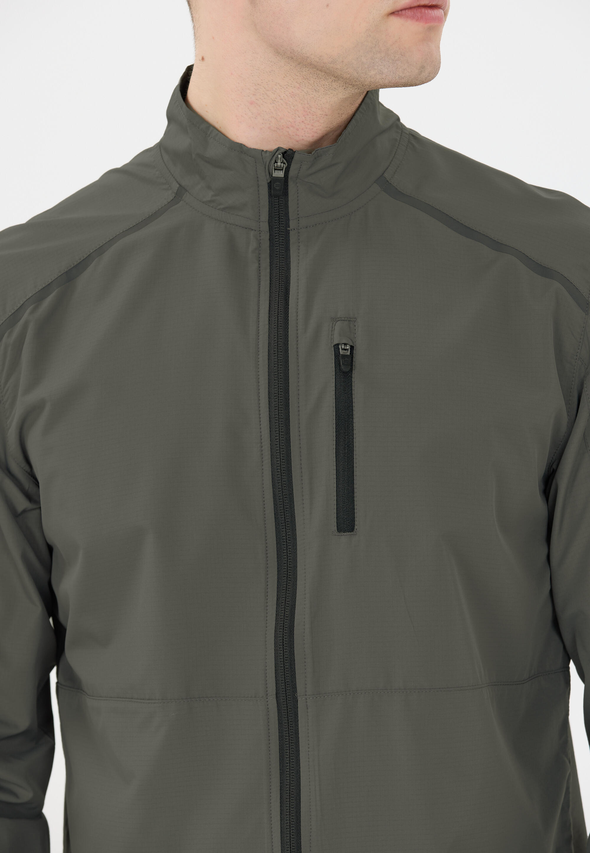 Laufjacke Hugoee 8/15