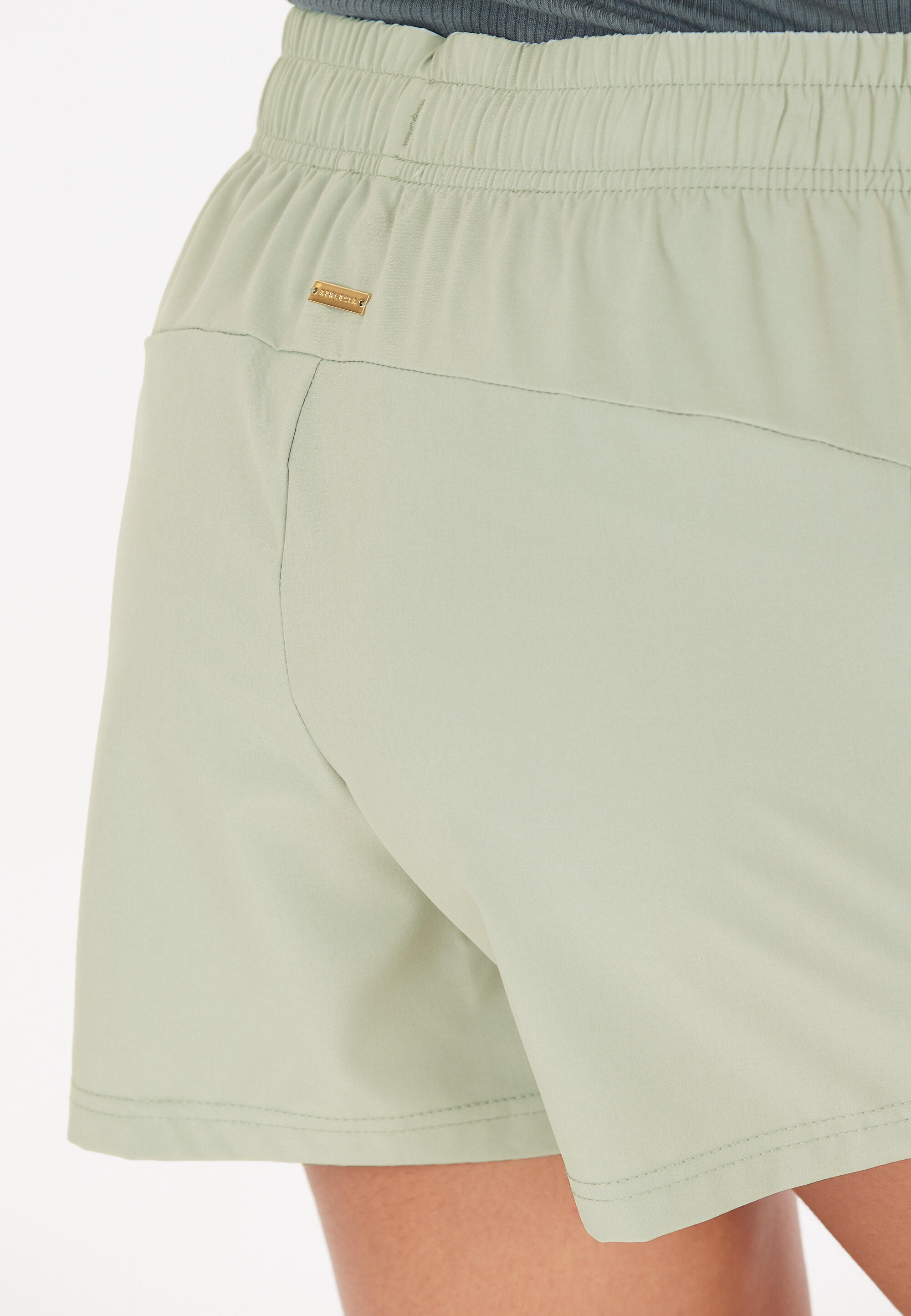 Short Donna Athlecia Gerrit 9/15