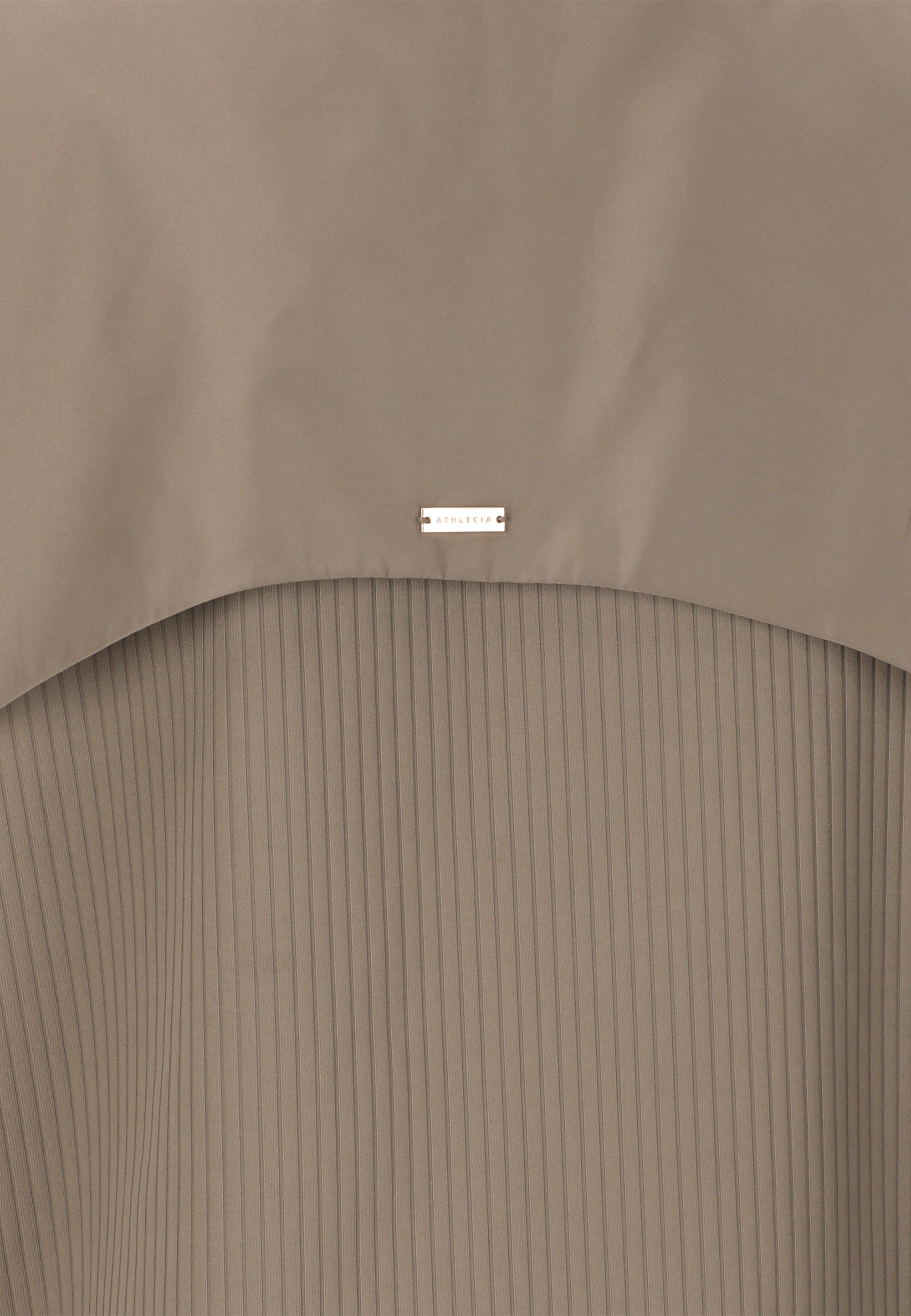 Vest Aiana 8/15