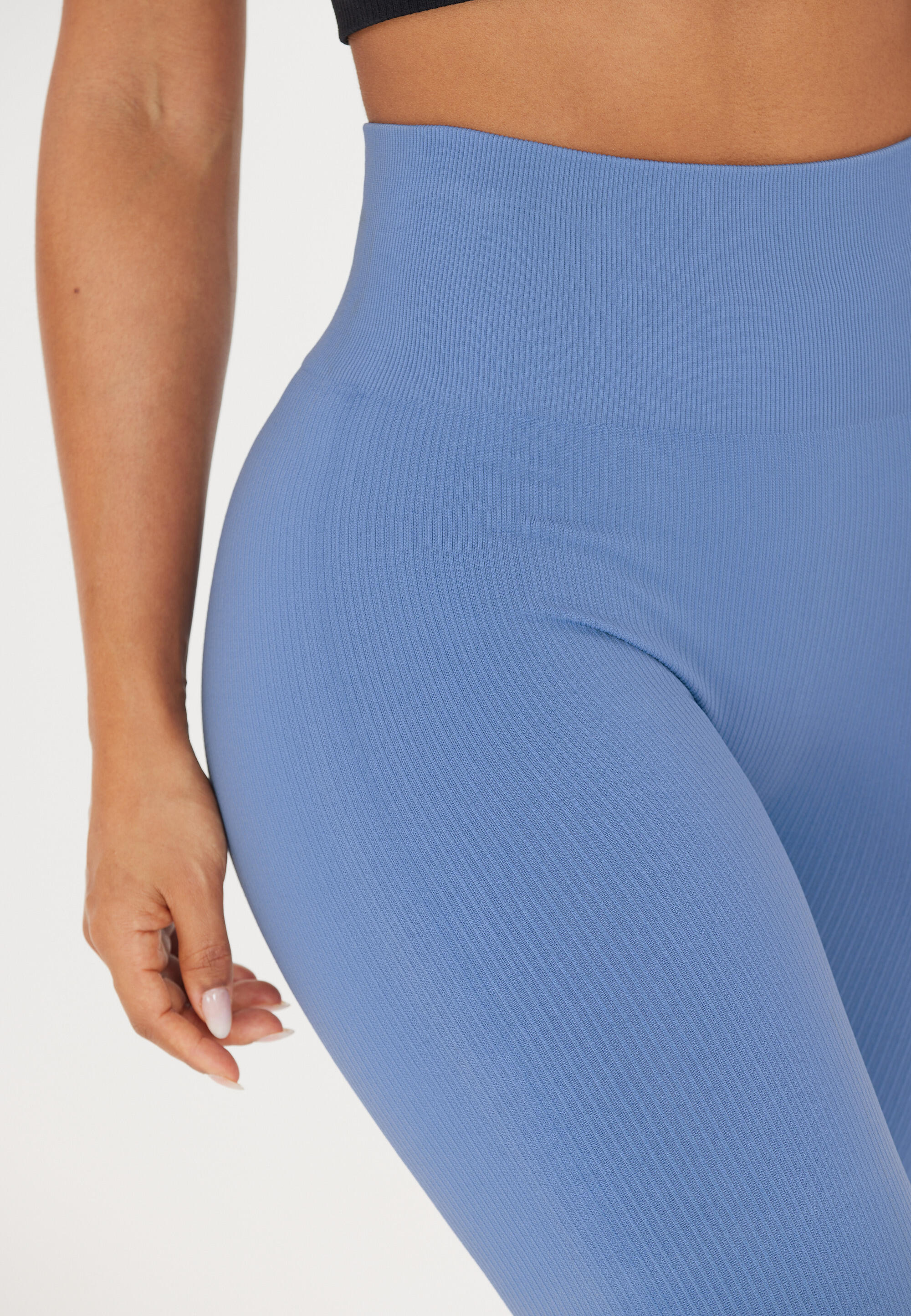 Tight Aideny 8/15