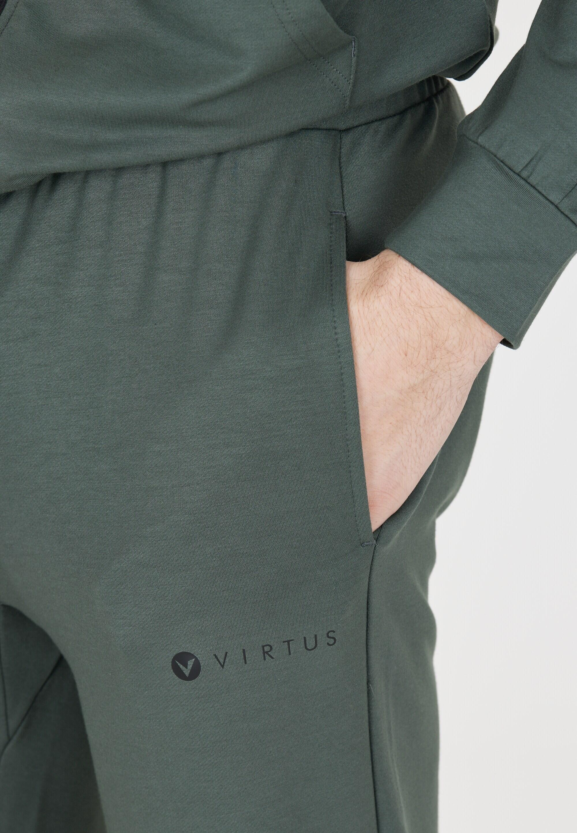 Broek Streat 6/15