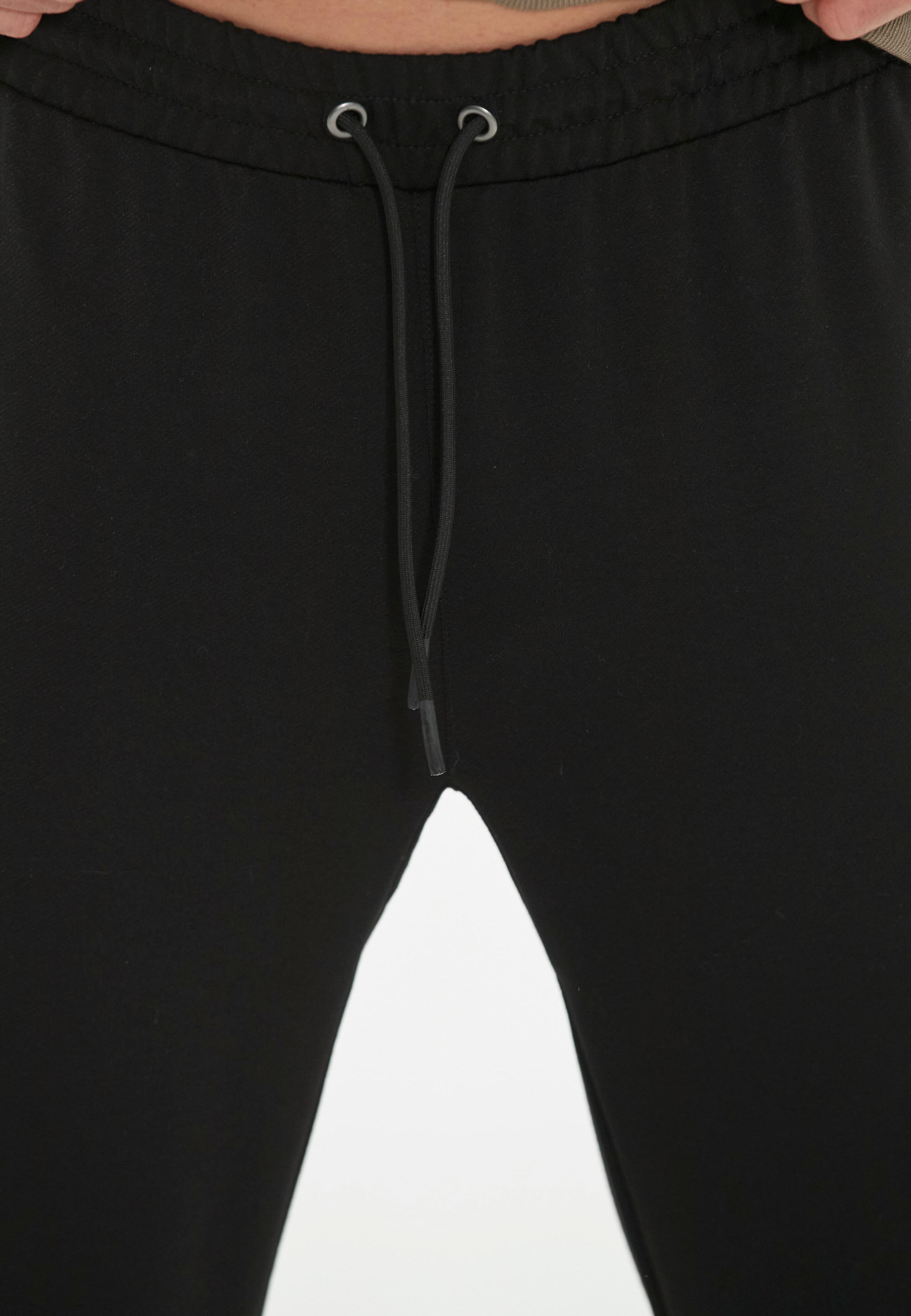 Broek Streat 8/15