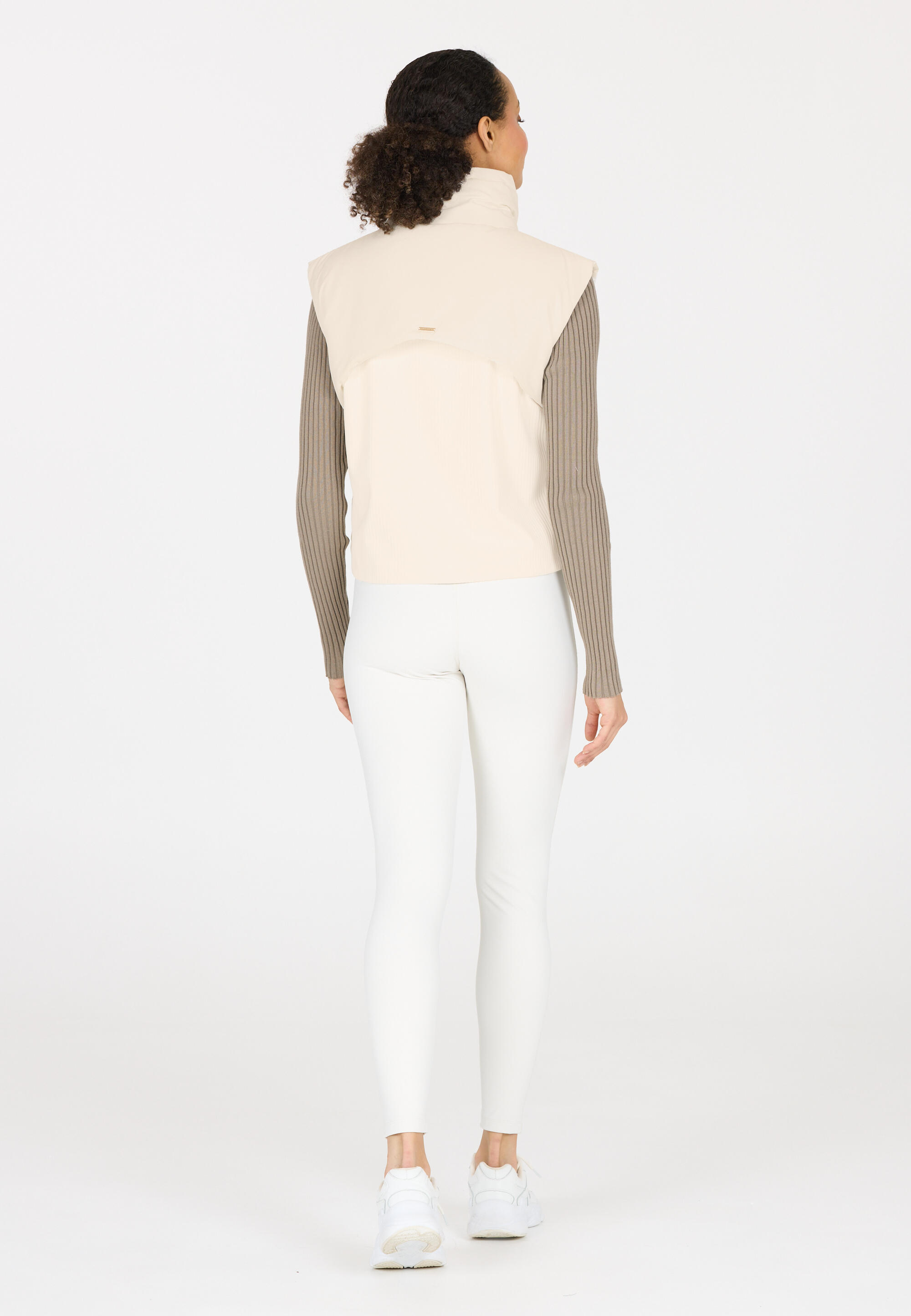 Vest Ayanda 6/15